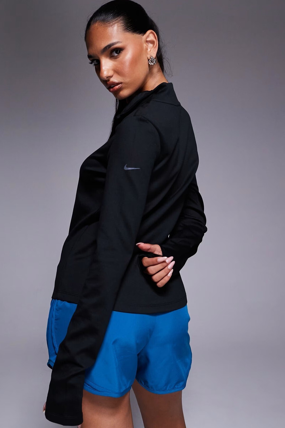 Nike One Training Dri Fit Half Zip Midlayer Long Sleeve Top Kadın 1/2 Fermuar Ligralı Kalın Sweatshi görsel 2