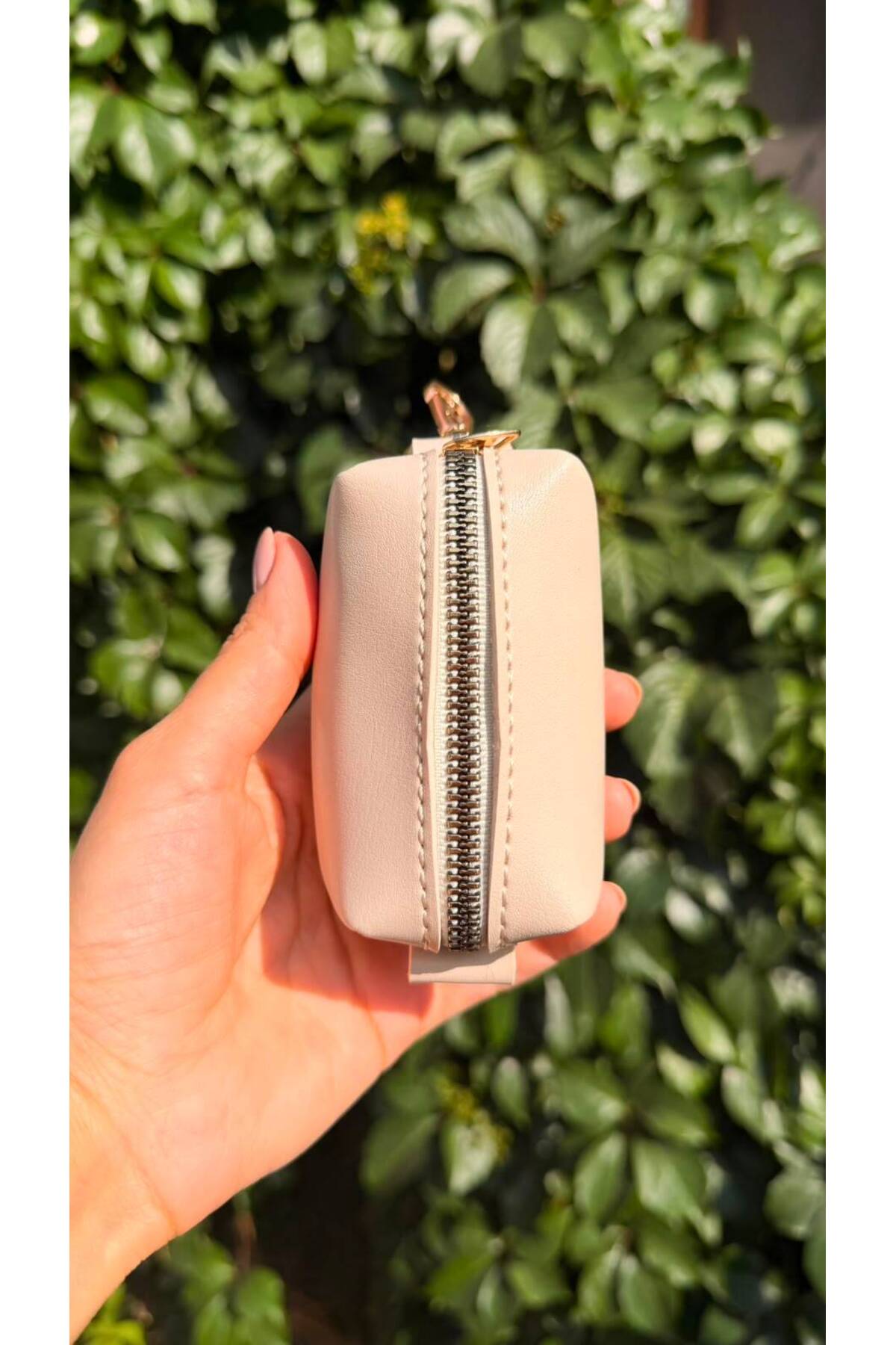 ATÖLYE ZÜMRA Vegan Deri Mini Charmlı Organizer Çanta, Fermuarlı Çok Amaçlı Düzenleyici görsel 5