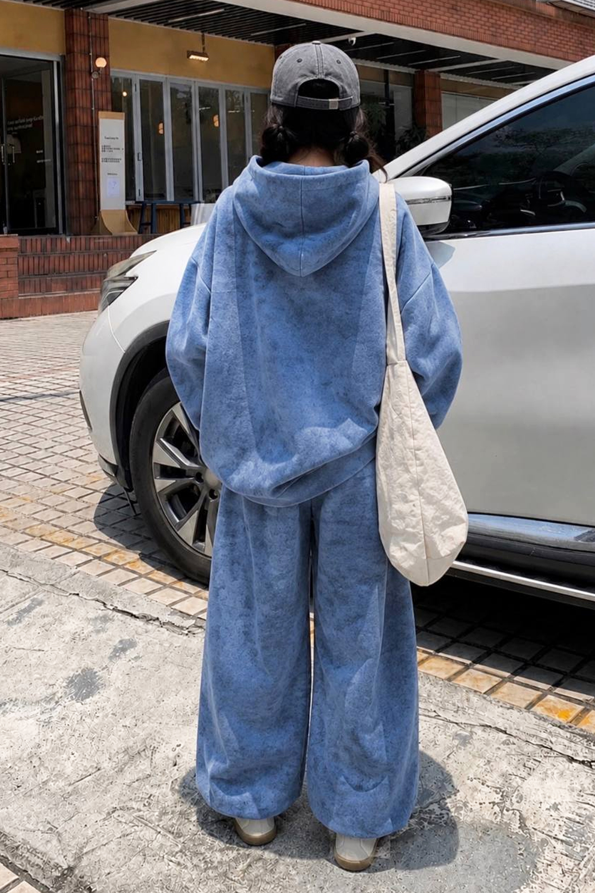 Washed Mavi Yıkamalı Oversize 3 İplik Kanguru Cepli Kapüşonlu Sweatshirt Paçası Lastikli Şalvar Eşofman Takımı — آبی K121WASHEDTAKIM — تصویر 7 از 7
