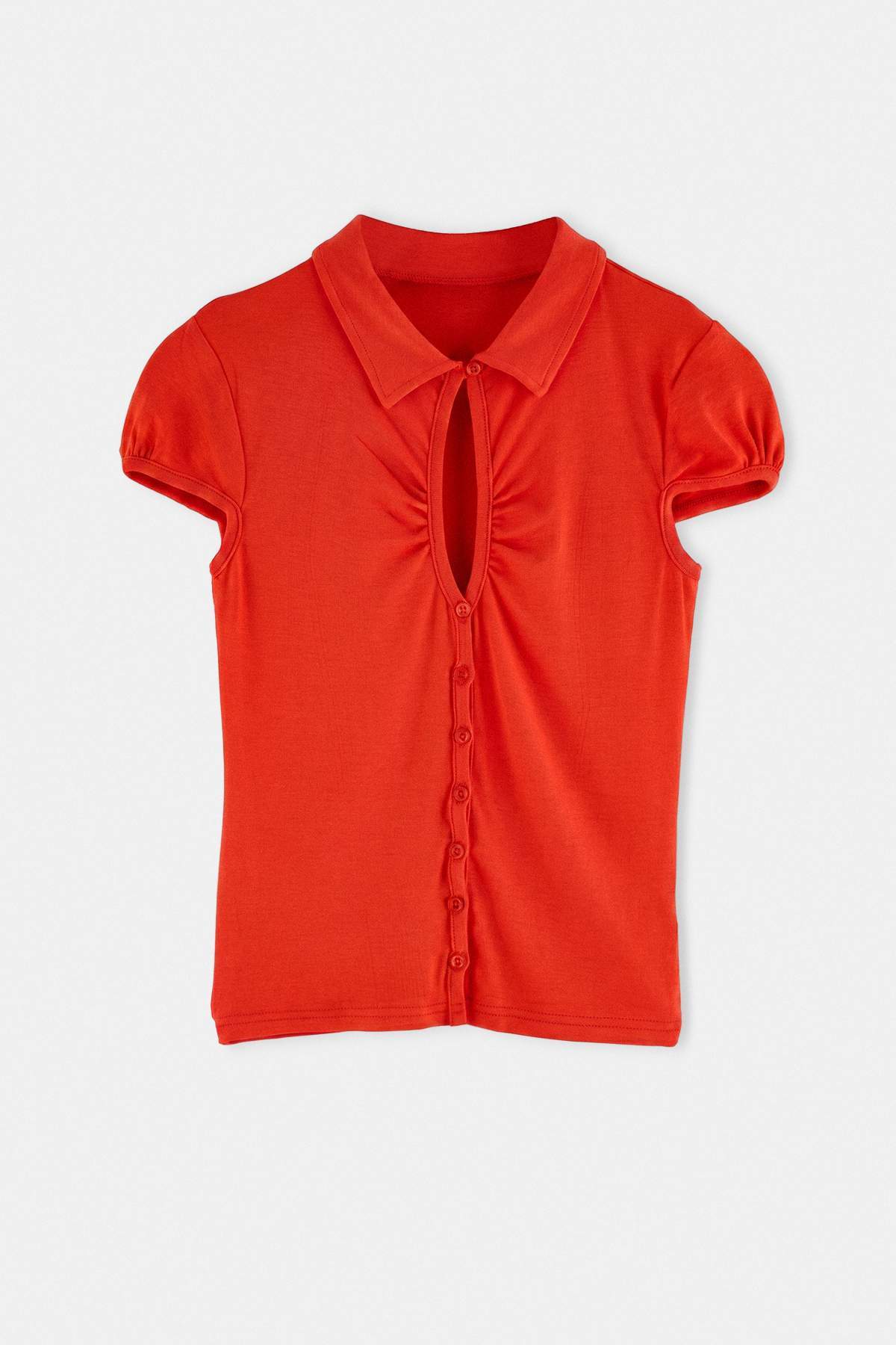 Trendyolmilla Kırmızı Düz Fitted Anahtar Deliği Yaka Ay Kol Kısa Yumuşak Örme Bluz TWOSS26BZ01009