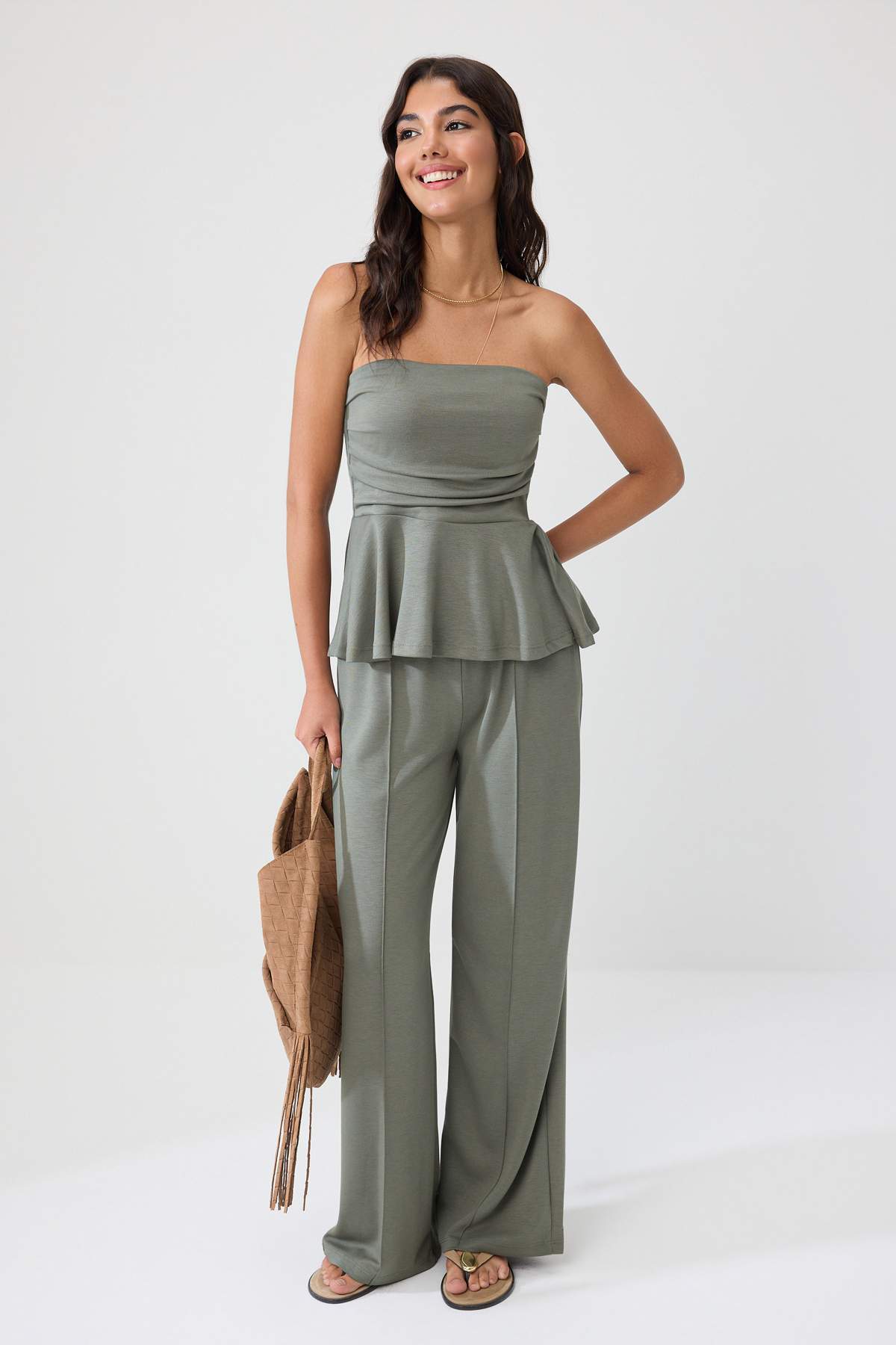 Trendyolmilla Haki Düz Peplum Kolsuz Büzgülü Geniş Paça Soft Touch Örme Alt - Üst Takım TWOSS26AU00005