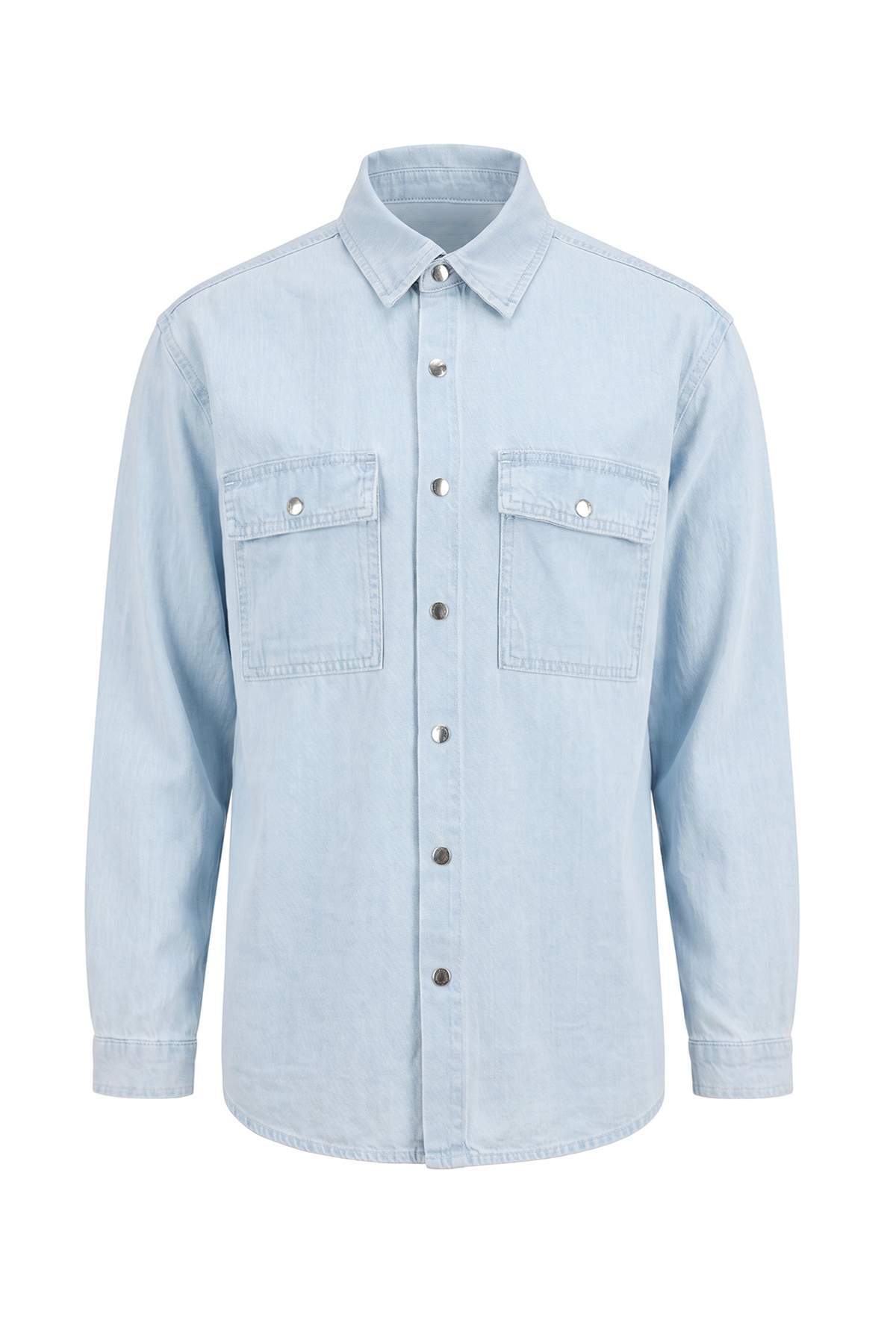 Trendyolmilla Man Buz Mavisi Önü Cepli Mevsimlik Erkek Denim Gömlek TMNAW27GO00012