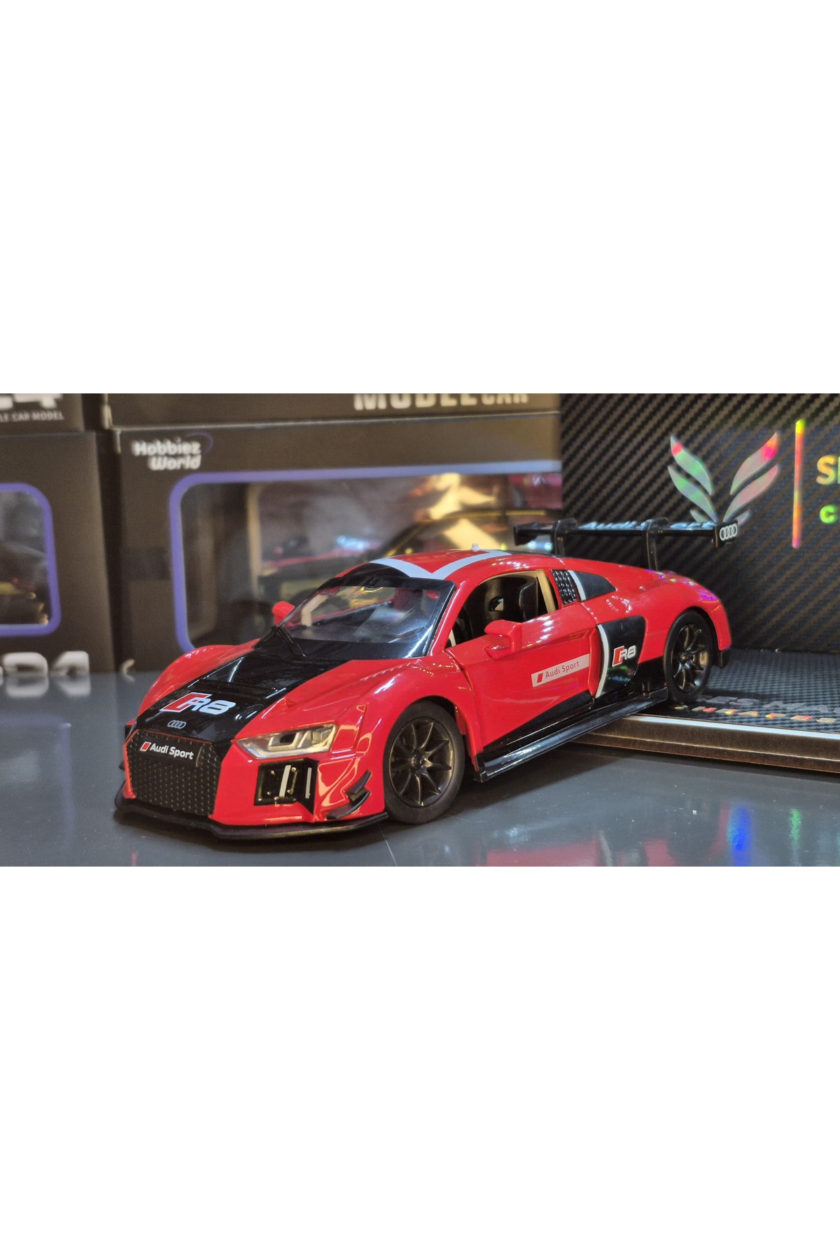 CCA AUDİ R8 LMS Kırmızı 1:24 Ölçek Model Araba - Fiyatı, Yorumları