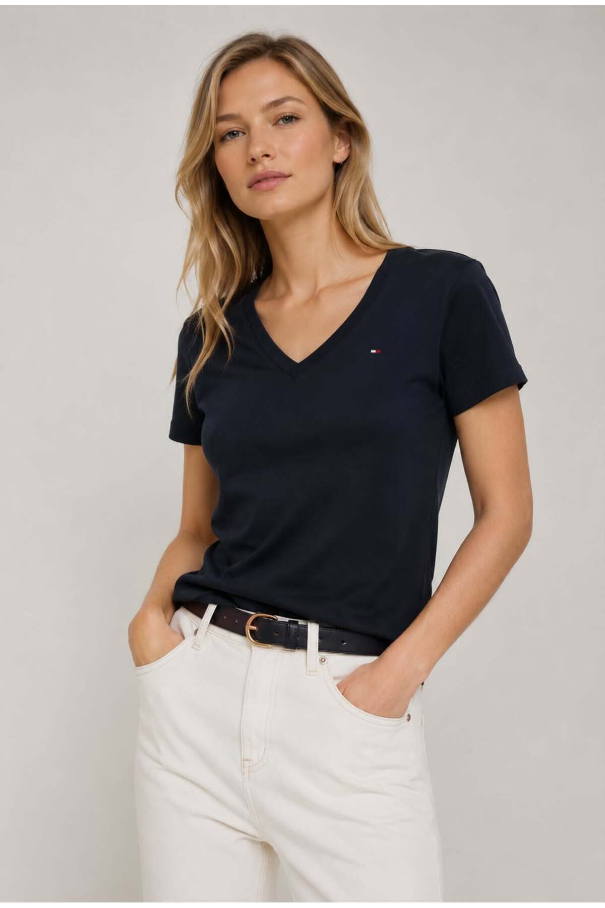 Tommy Hilfiger V Yaka Tişört görsel 2