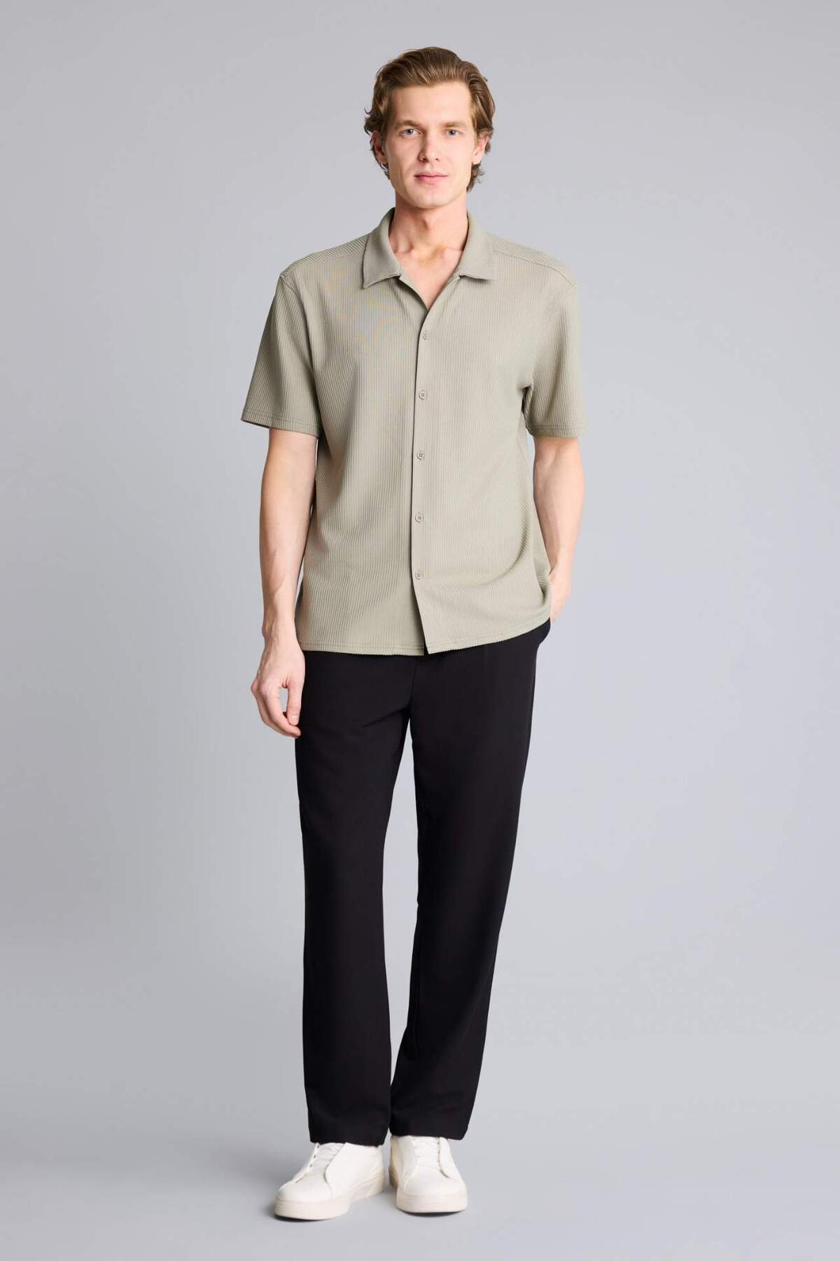 Regular Fit Polo Yaka Yazlık Kısa Kollu Gömlek E1211AX25SM — خاکی — تصویر 2 از 5