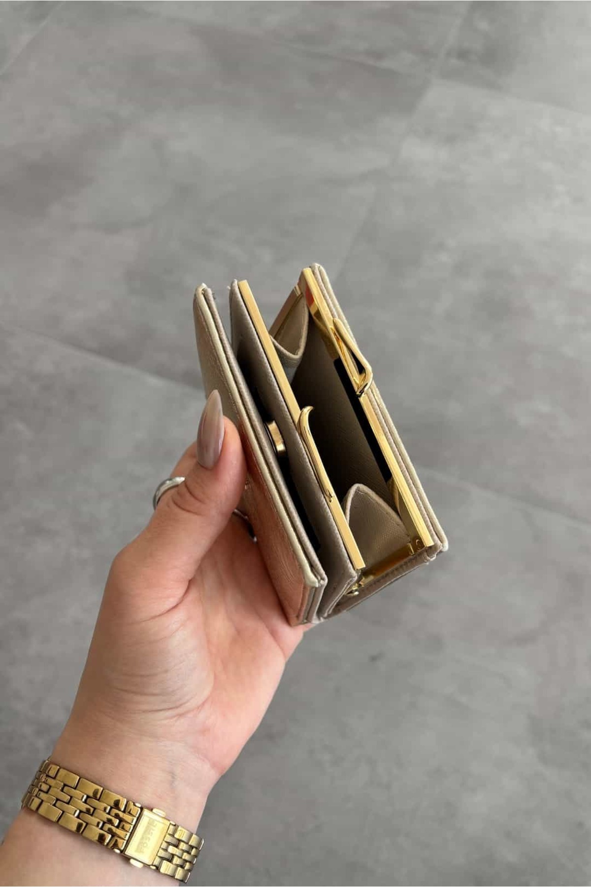 Yuka Atelier Mae Vintage Model Gold Suni Deri Cüzdan görsel 5