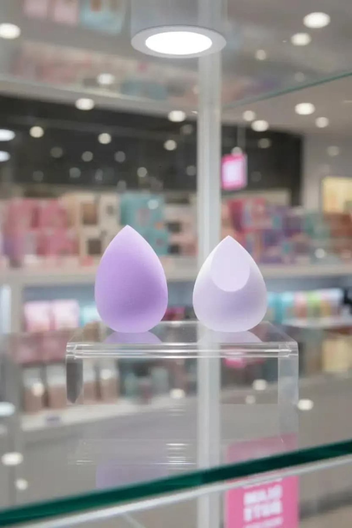 مجموعه اسفنج آرایشی Bloom & Glow دارای مجوز شامل ۲ عدد – کاربرد عملی ۱۲ سانتی‌متر — 2028497710101 — تصویر 3 از 6