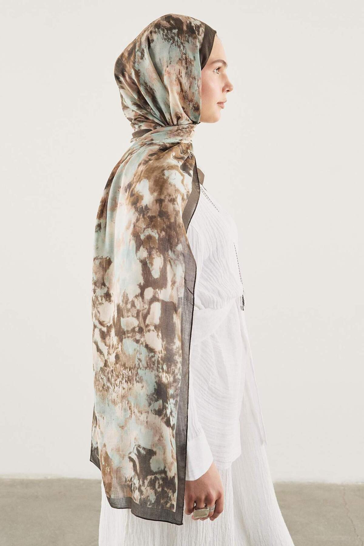 DeFacto Fresh Scarfs X Shadow Floral Viskon Şal I1753AX26SM görsel 5