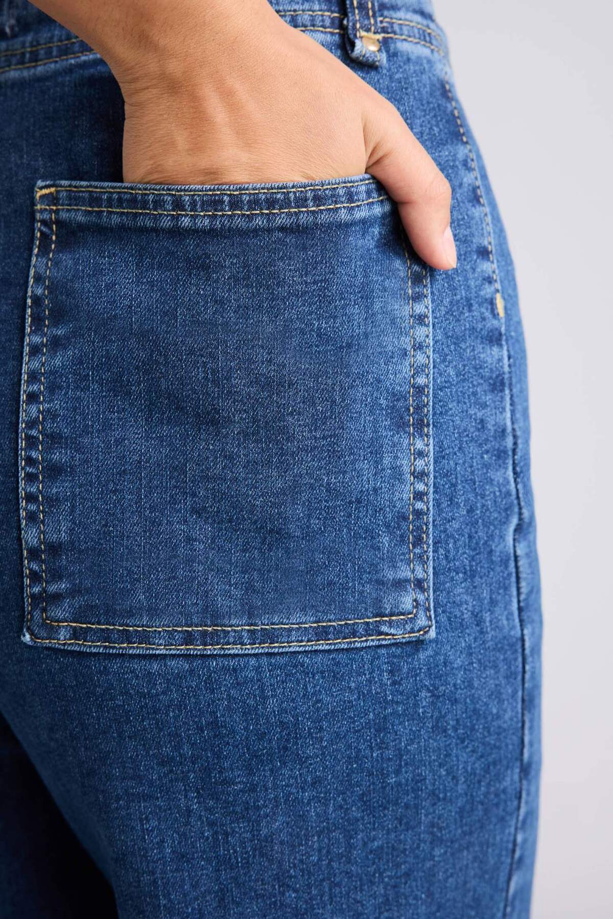 DeFacto Pamuklu Culotte Yüksek Bel Kısa Paça Jean Pantolon I1917AX26AU görsel 6