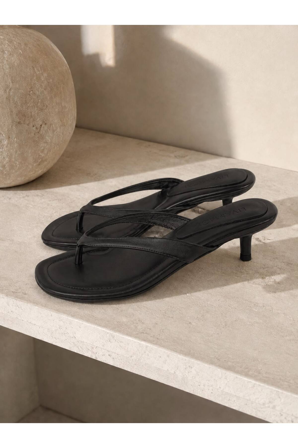 İncimoda Siyah Cilt Parmak Arası Topuklu Terlik Ortopedik Kadın Sandalet 5cm topuk