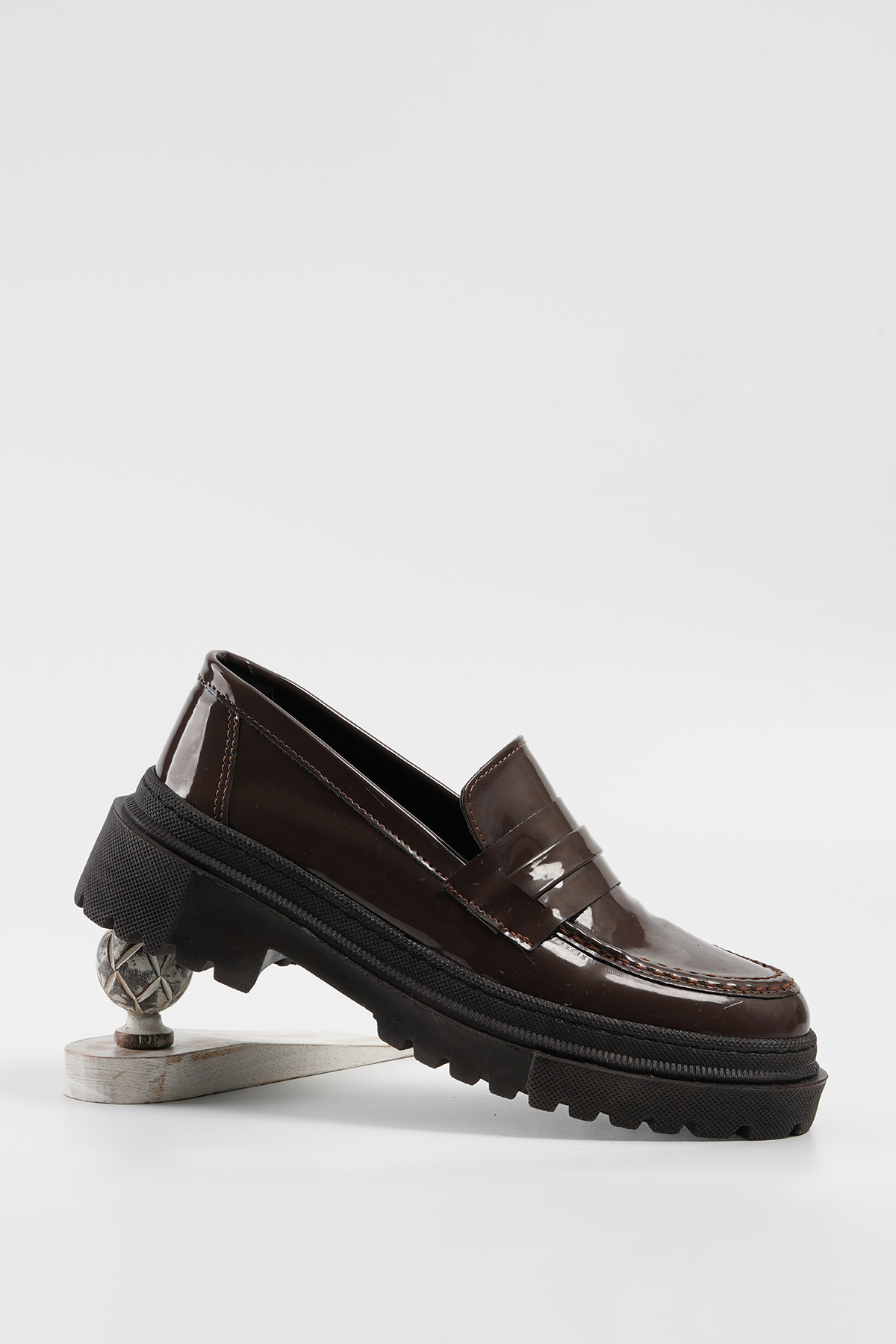 Beyond Kadın Kahverengi Rugan Corteko Kalın Taban Loafer Makosen Ayakkabı 4,5cm BYNDLFRK02 görsel 6