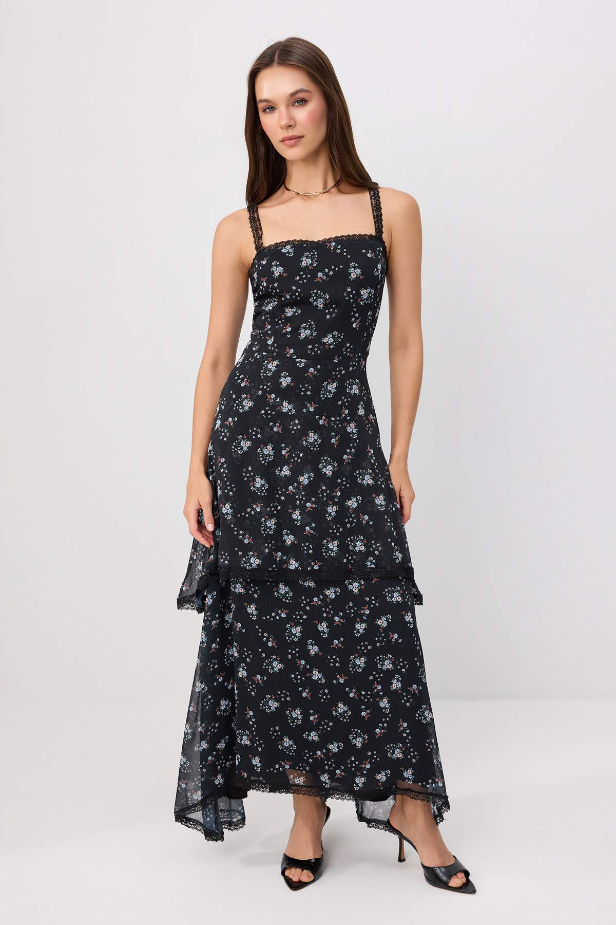 Trendyolmilla Siyah-Çok Renkli Çiçekli Maxi Dokuma Elbise TWOSS26EL00842