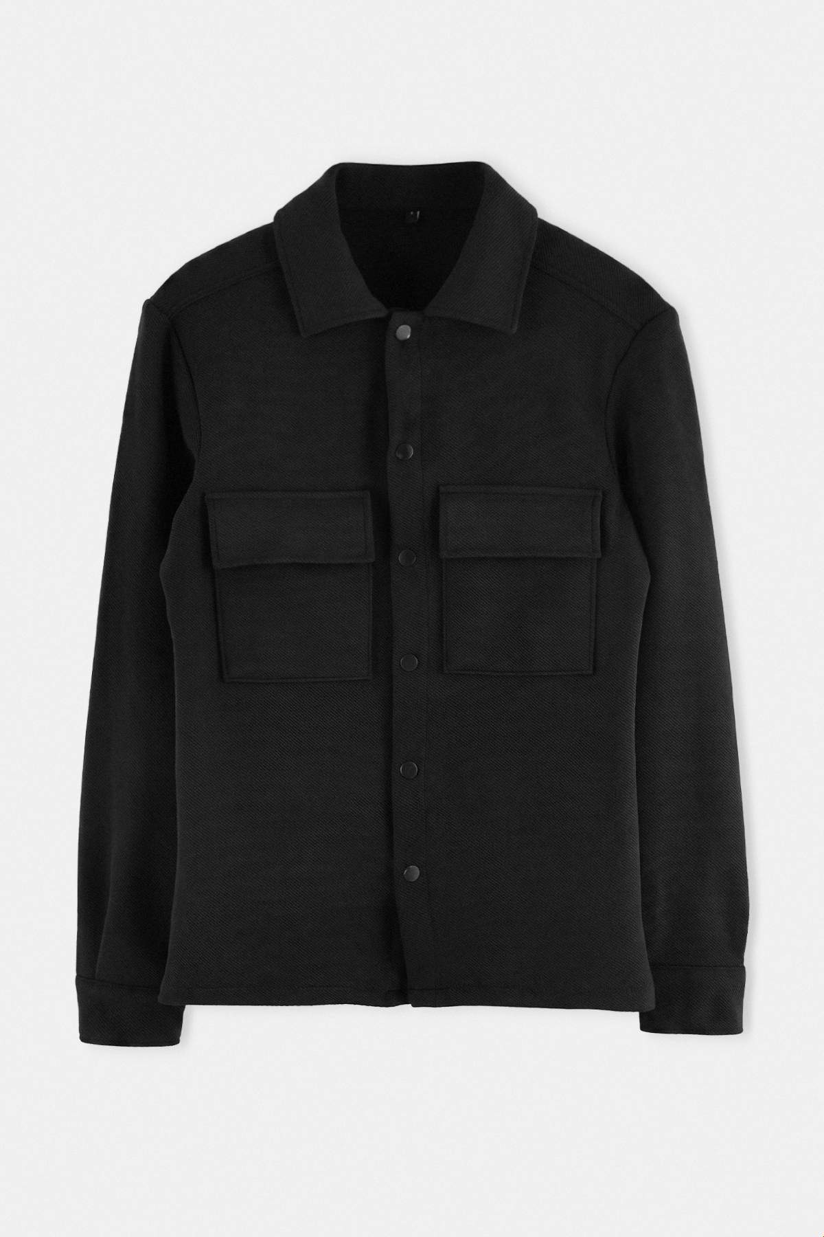 Trendyolmilla Man Siyah Regular/Normal Kesim Çıtçıt ve Cep Detaylı Polo Yaka Gömlek/Ceket TMNAW27GO00009