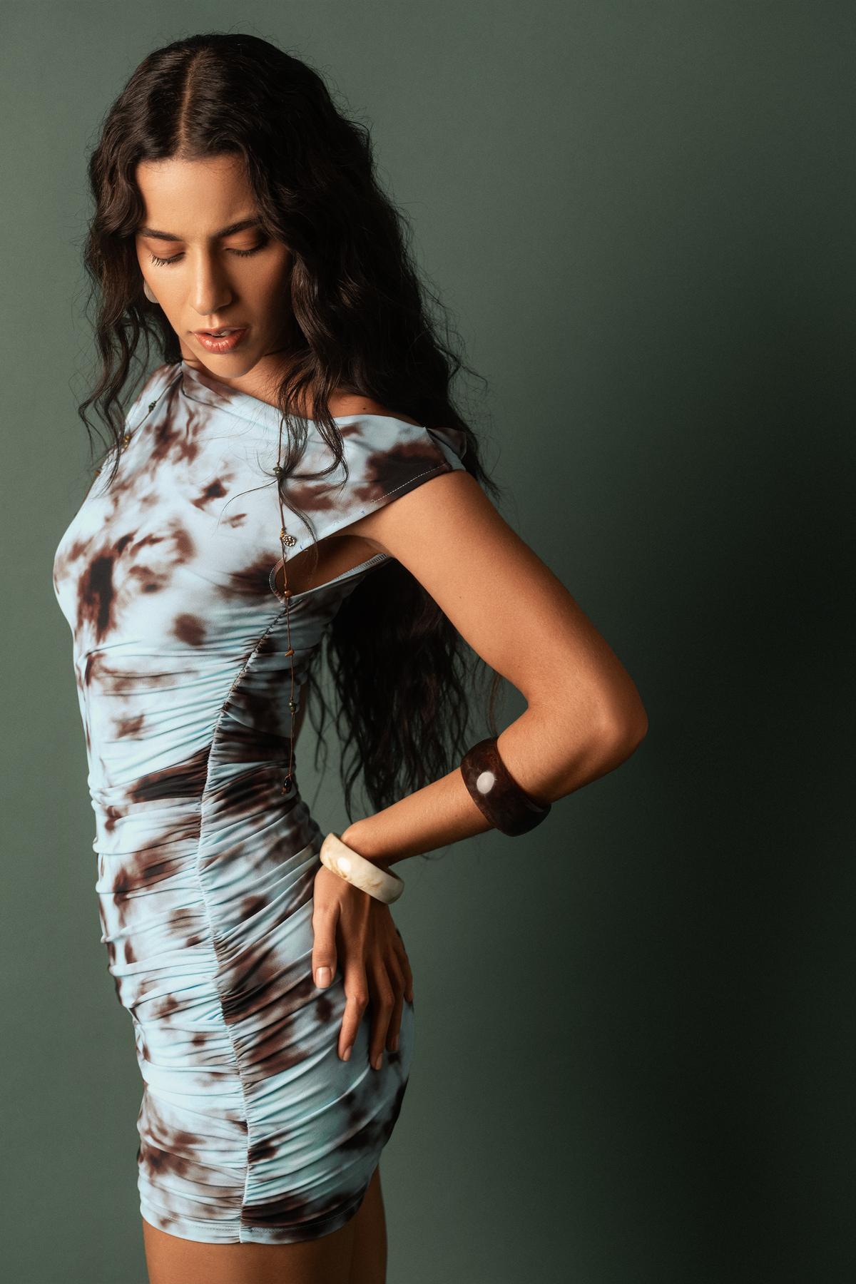 Bershka  Asimetrik mini elbise - Görsel 3