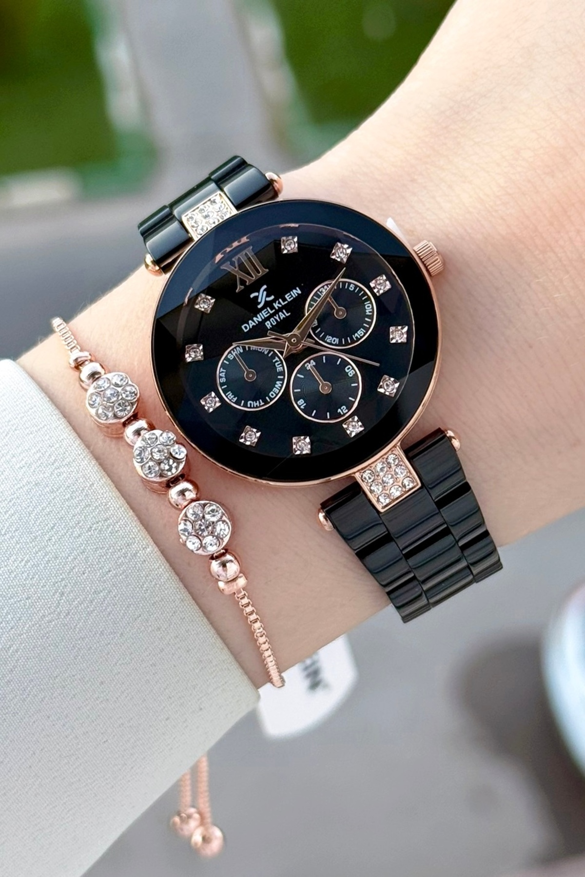 32 Mm Women's Wrist Watch with Rose Strap Black Color Gift Wrapped Case