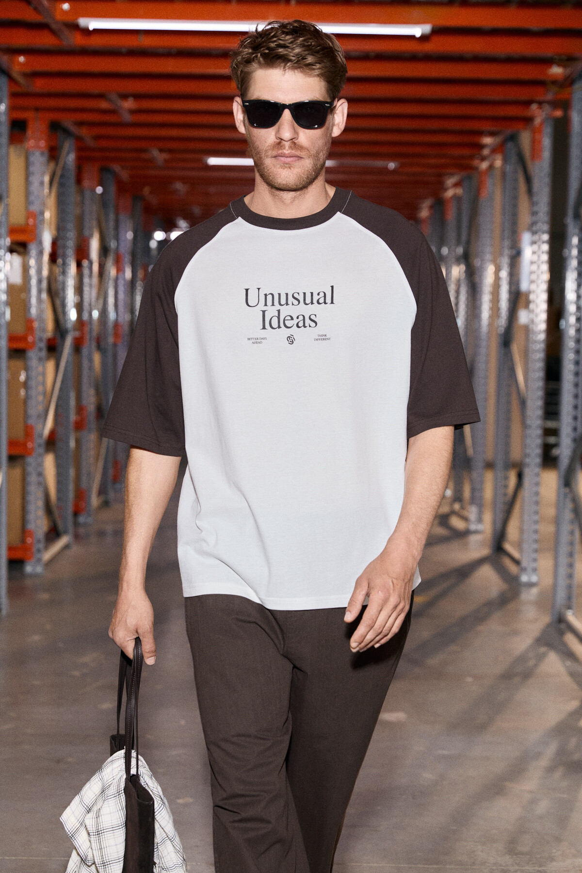 GRIMELANGE PIMBA Erkek %100 Organik Pamuklu Yakası Ve Kolları Kontrast Renkli Ekru/Kahverengi T-Shirt görsel 2