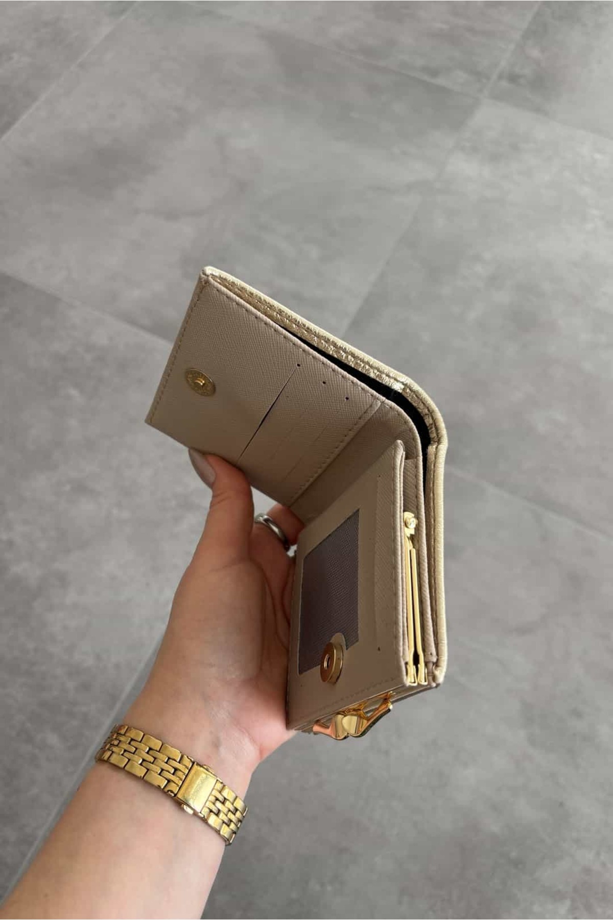 Yuka Atelier Mae Vintage Model Gold Suni Deri Cüzdan görsel 4