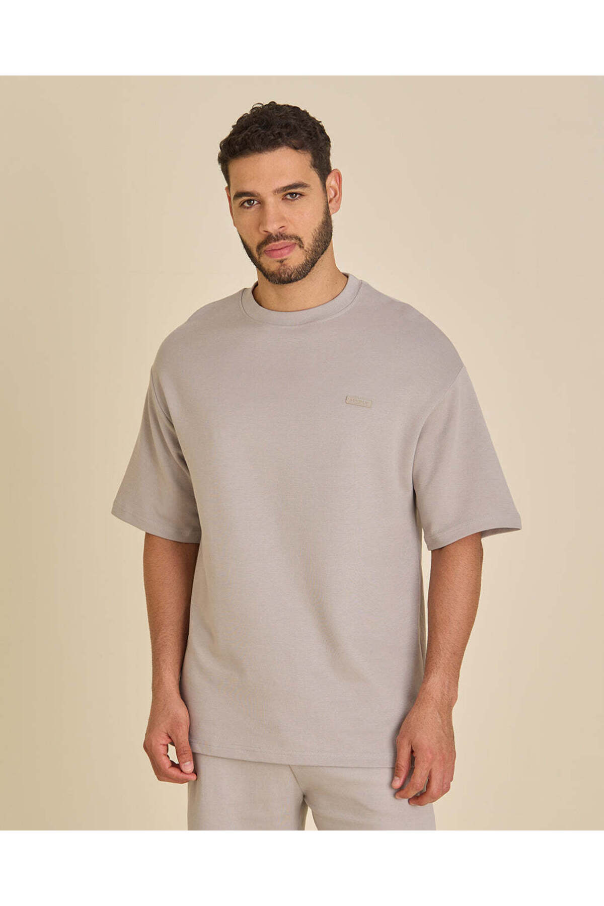 REDTAG Men Grey Plain T-Shirt
