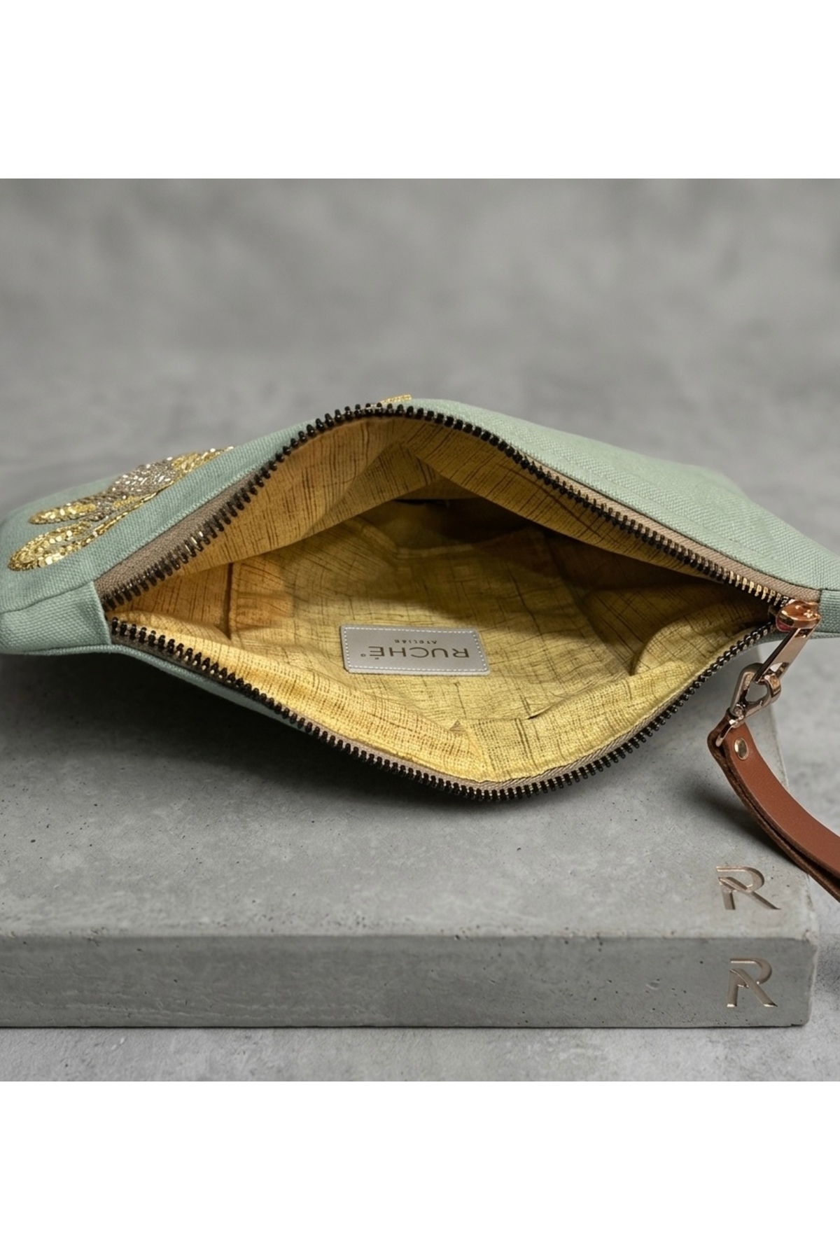 Ruche Atelier El İşlemeli Boncuk Nakışlı Clutch Çanta görsel 3