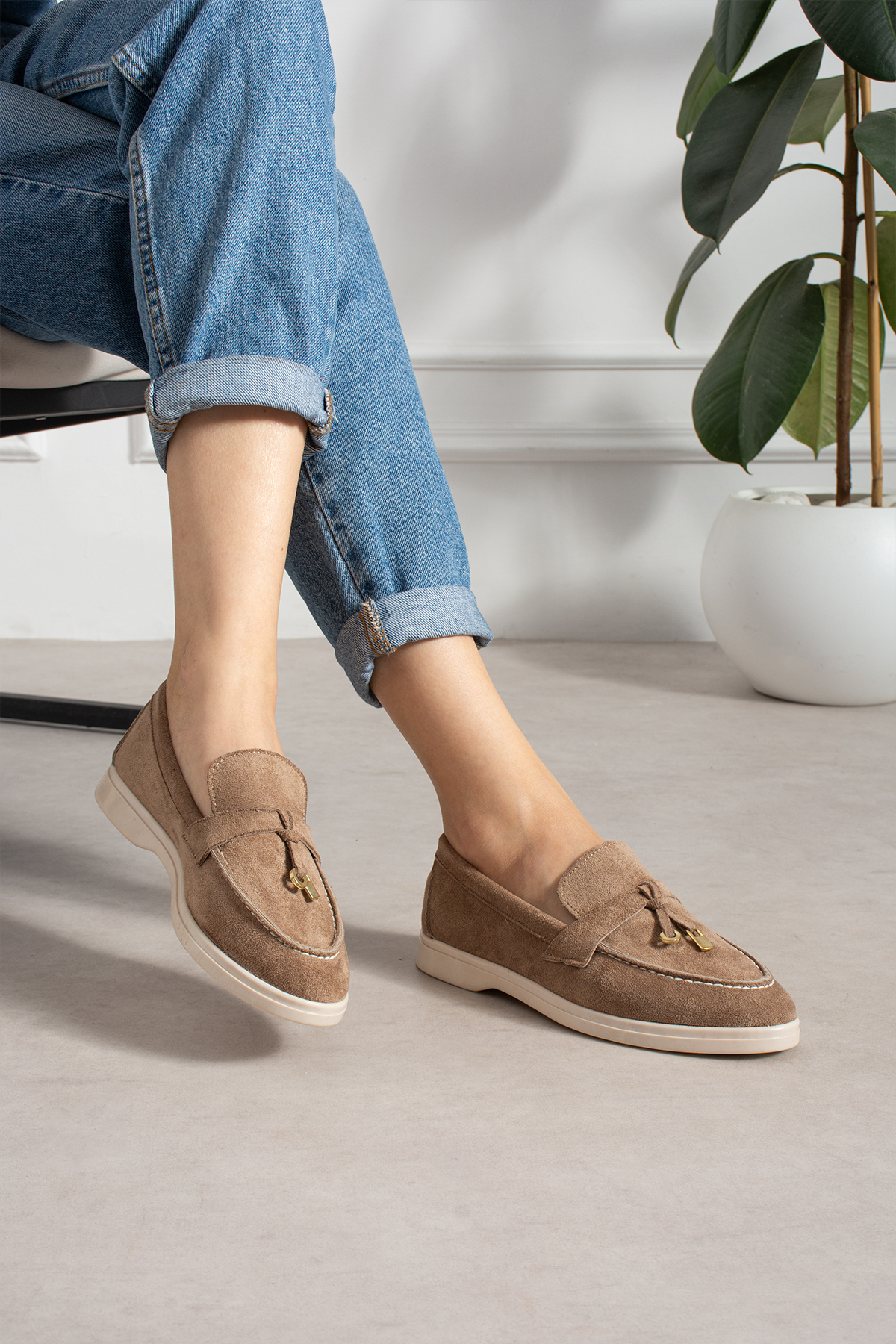 r rocket Daily Wear Loafer Women's Shoes