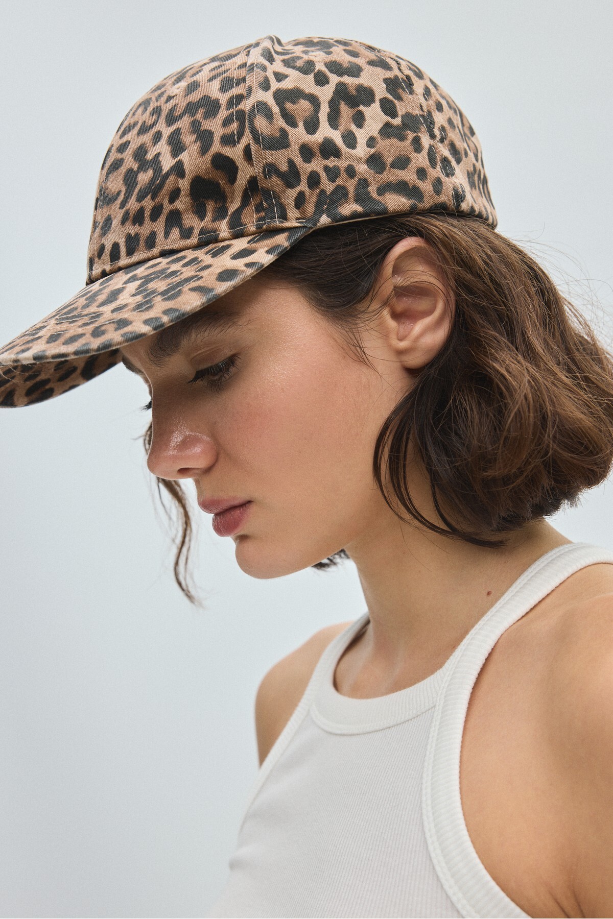 Stradivarius Klasik leopar desenli şapka görsel 4