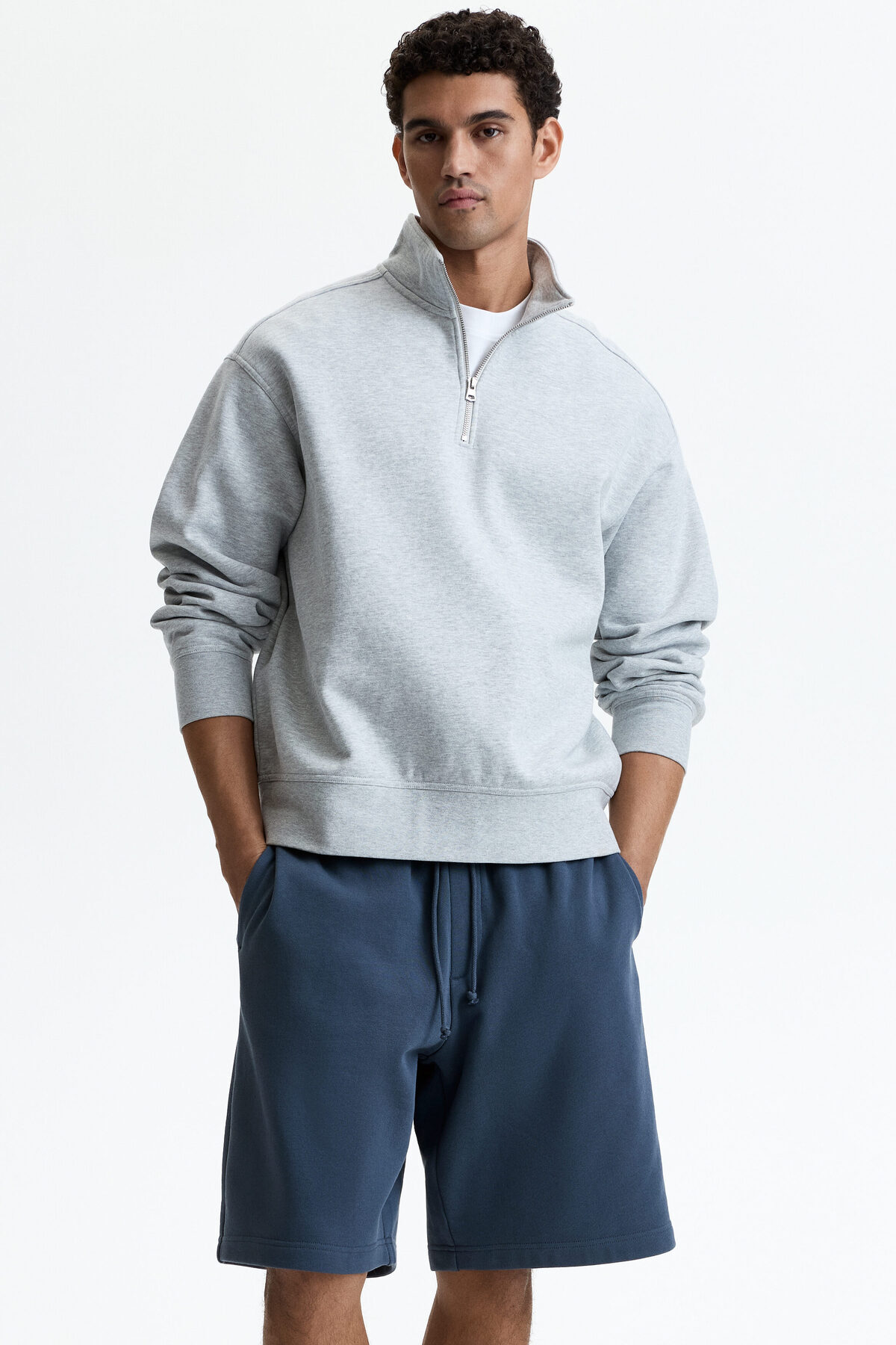 شلوارک نخی با تناسب اندام راحت اچ اند ام شلوارک برمودا H&M