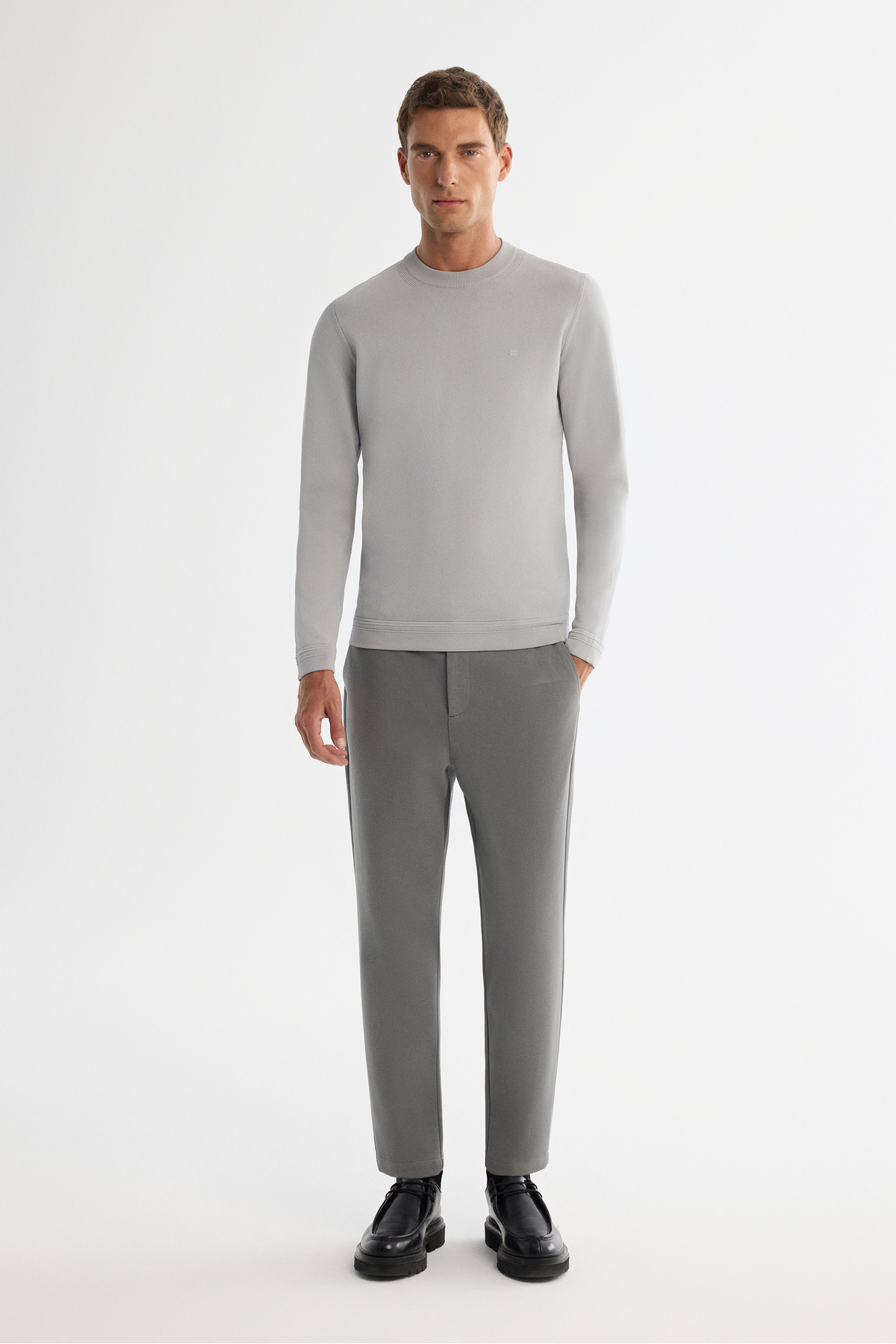 Men's Gray-Green Classic Waist Jersey Cotton Carrot Fit Pants A42Y3061