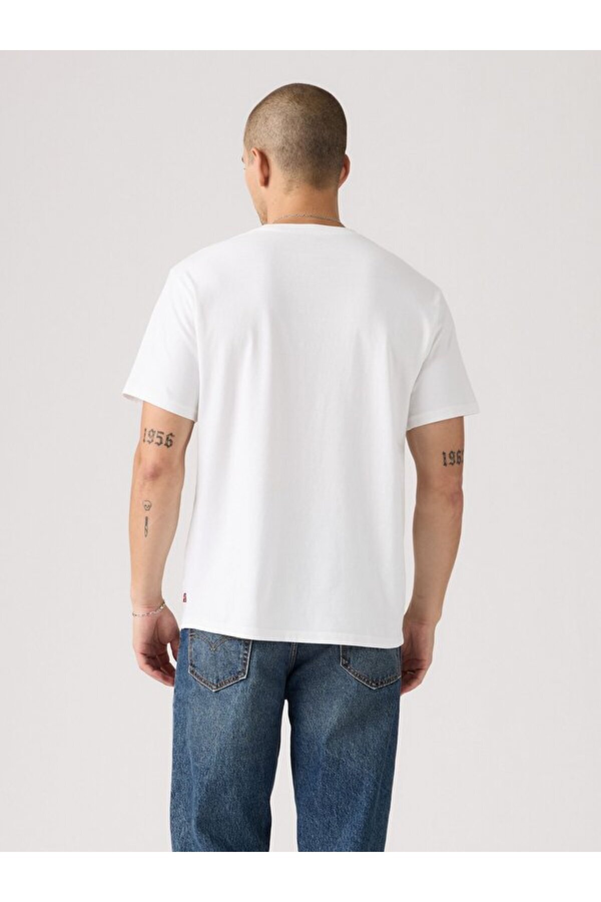 Levi's Erkek Beyaz Basic Relaxed Fit Tişört-A2082-0369 - Fiyatı