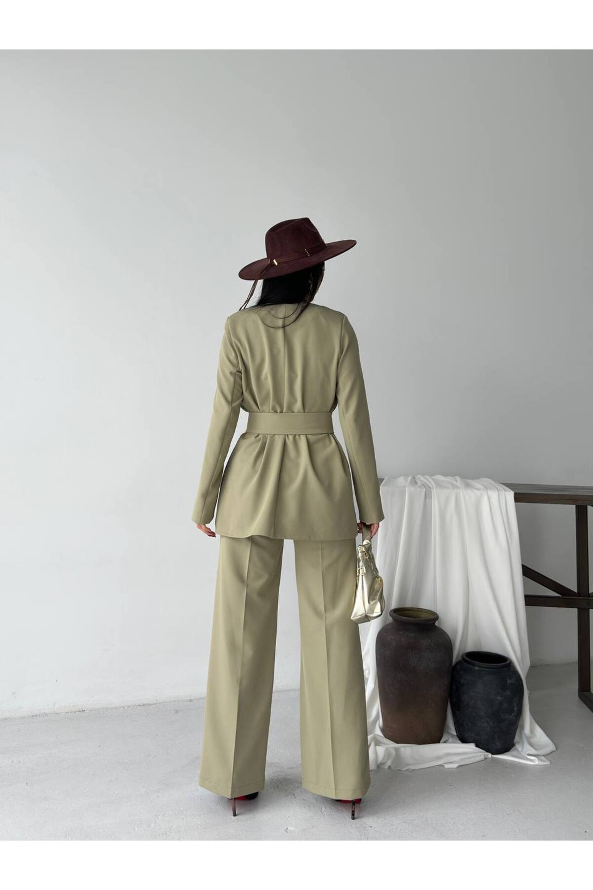 Ensemble deux pièces blazer et pantalon ceinturé Premium Fit - Görsel 8