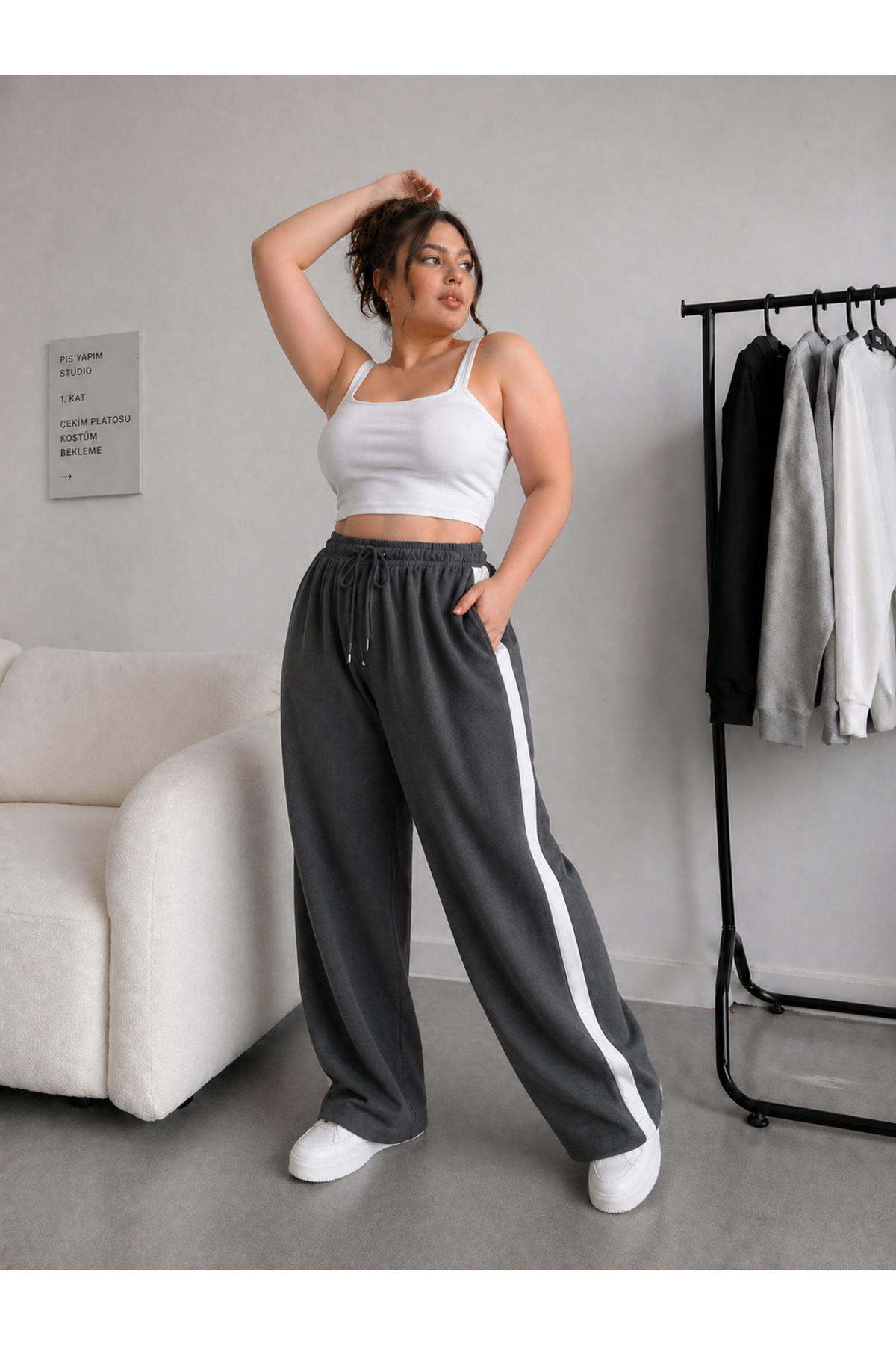 DAXİS Sportwear Company KADIN BAGGY BOL PAÇA ŞERİT DETAYLI EŞOFMAN ALTI görsel 2