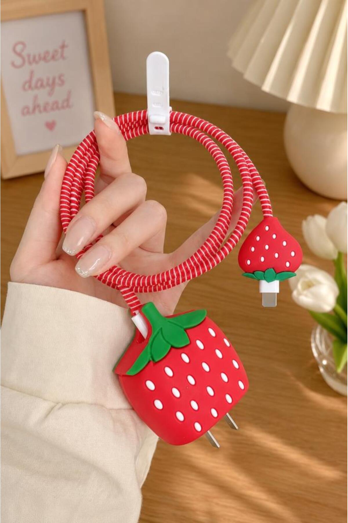 Strawberry Shaped Cable Adapter Protective Charging Case Cable Knitted Apparatus Wrapper for iPhone 18W/20W/25W Compatible 5 Pieces