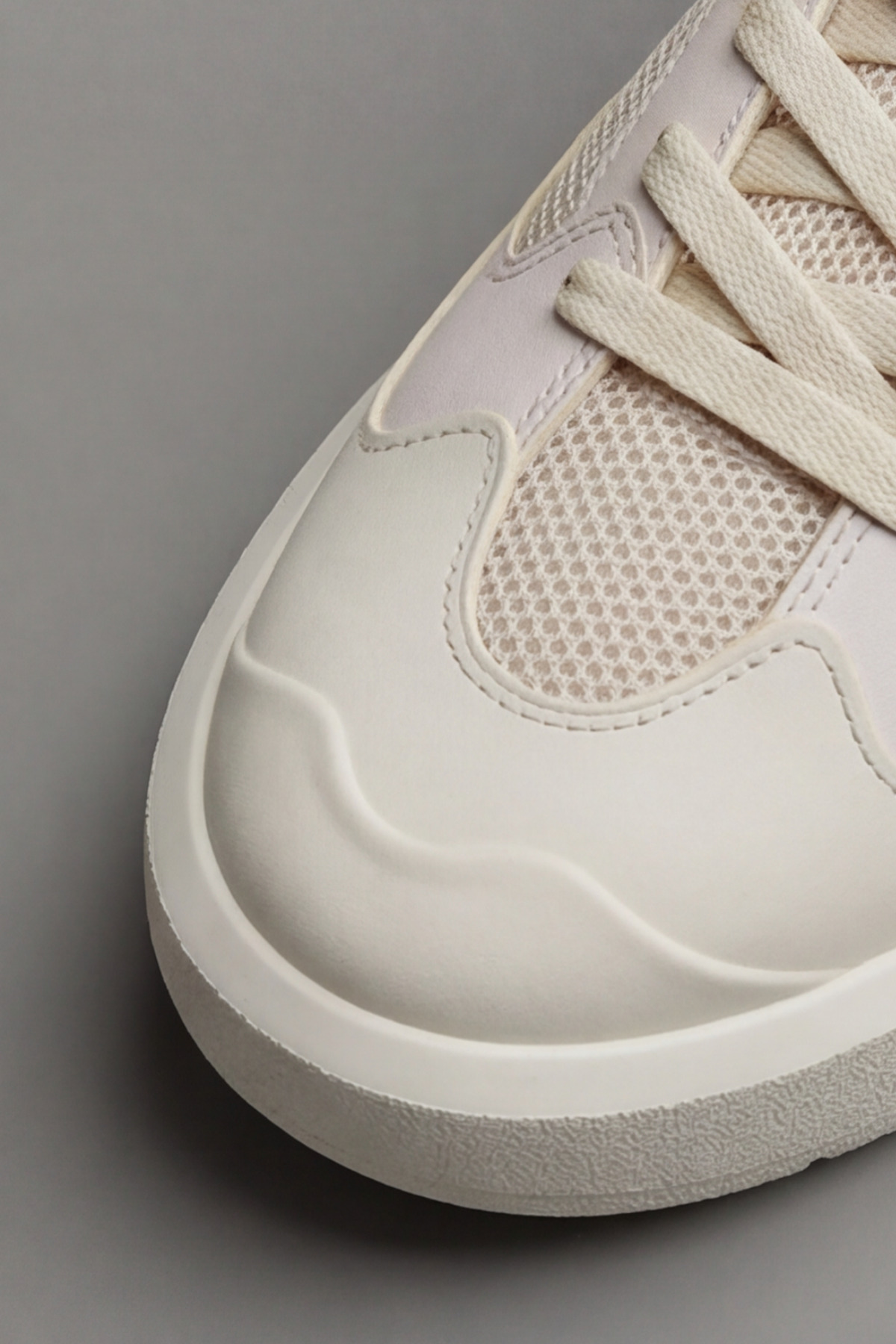 Urban-Strike Hybrid Beyaz Unisex Sneaker - Yüksek Tutuşlu Dalgalı Tabanlı ve Nefes Alabilen File De — سفید LIA-5030-50K — تصویر 5 از 5
