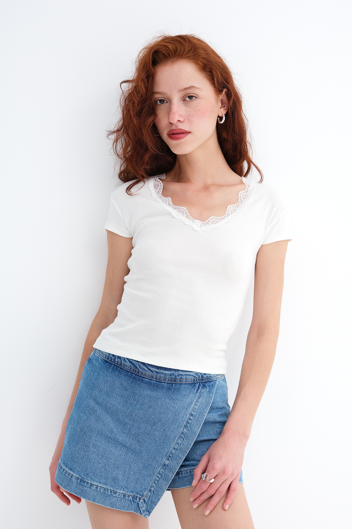 Addax Lace Detailed T-Shirt P9033