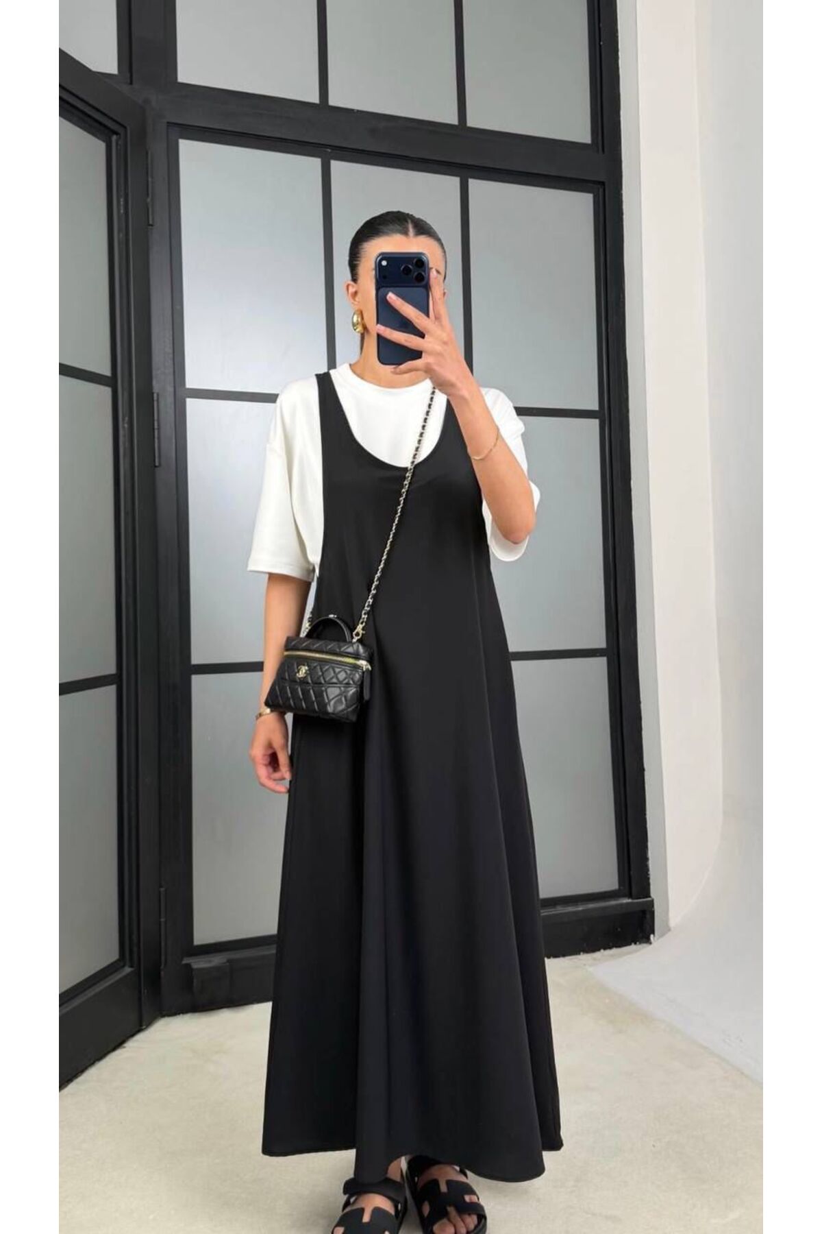 Women's White T-Shirt Black Sleeveless Gilet Dress Set