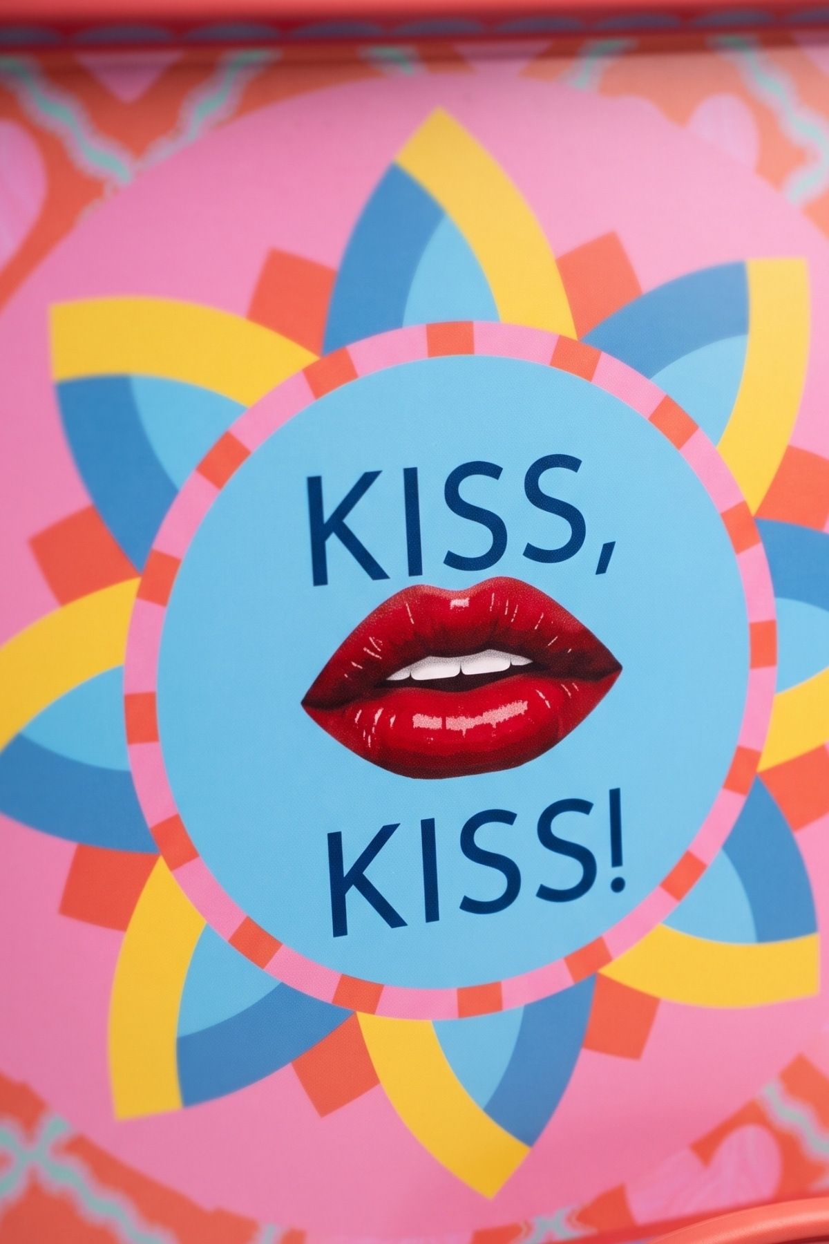 Candy Kisses Serisi Kulplu Metal Sunum Tepsisi - 215x316 mm — Tepsiler — görsel 5 / 6 — Tinbox
