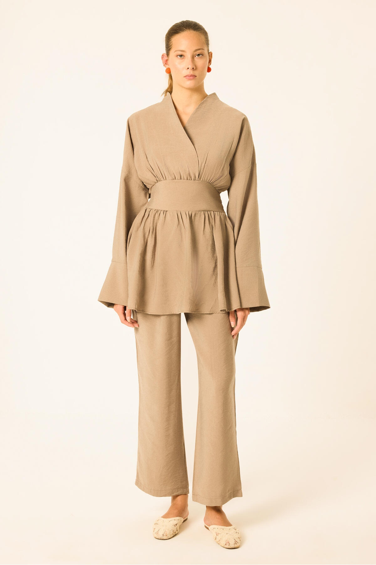 Taupe