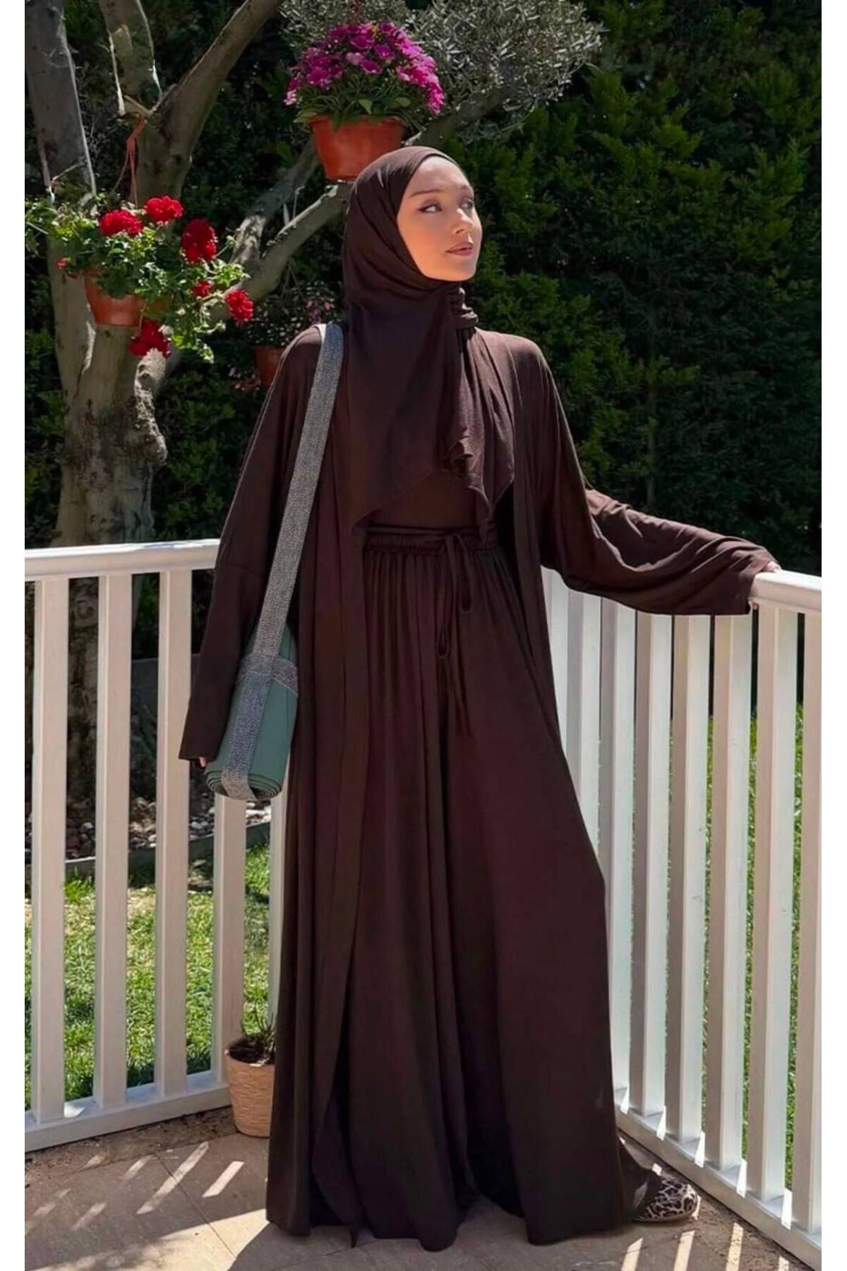 Rose Design Boutique 3 PARÇA RAHAT ABAYA TAKIM