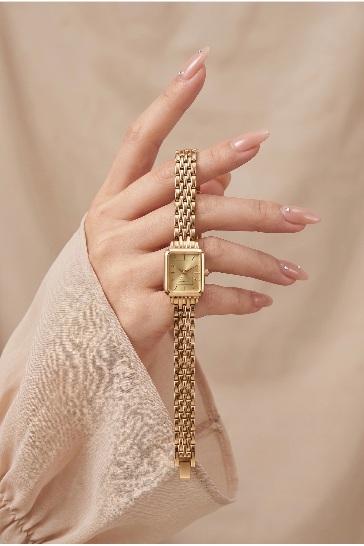 KLISHE Vintage Kadın Saat Gold Renk Dikdörtgen Kasa Çelik Saat Old Money Zarif Lüks Kadın Kol Saati | Premium Çelik Kordon | Limited Edition 2026