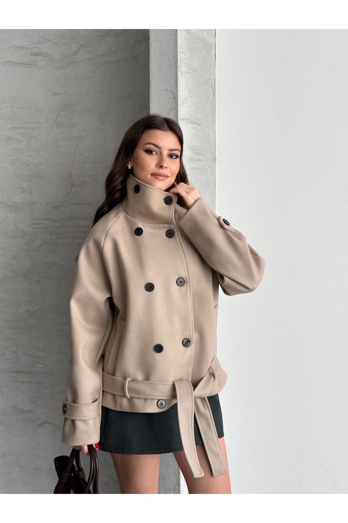 MyBella Kadın Dik Yaka Kuşaklı Kısa Astarlı Kaşe Kaban