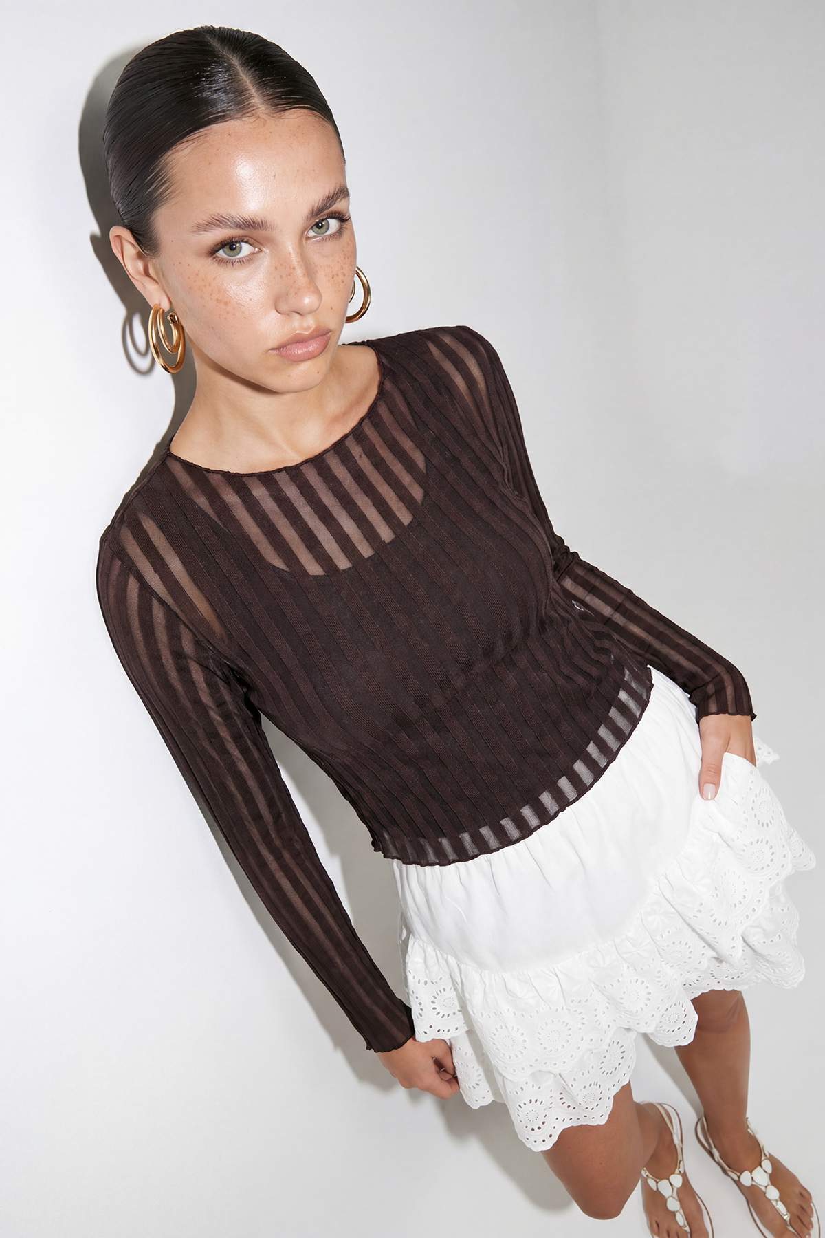 Drop by Trendyolmilla Kahverengi Bisiklet Yaka Tül Crop Body TDRSS26BD00001