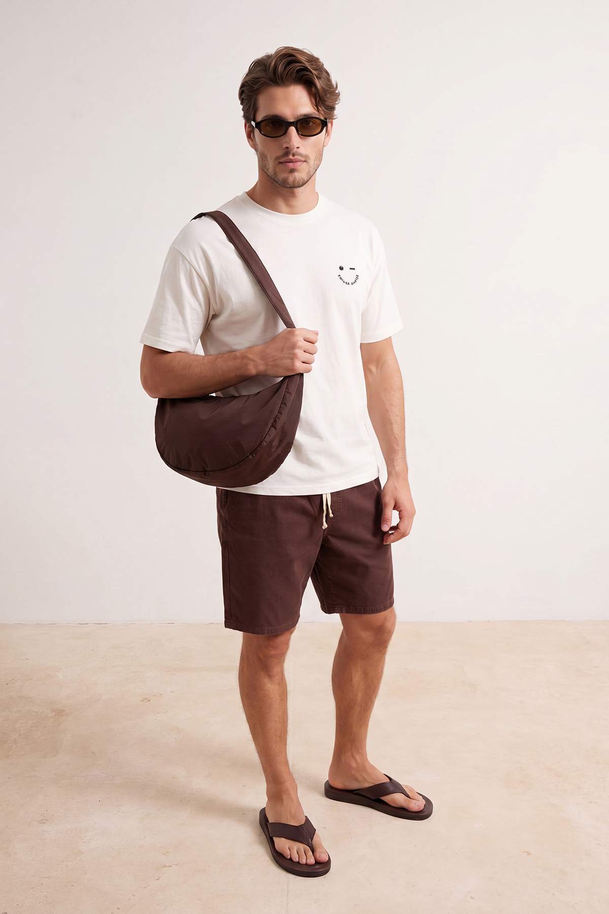 Trendyolmilla Man Kahverengi Regular Fit Beli Lastikli Şort & Bermuda TMNSS26SR00018