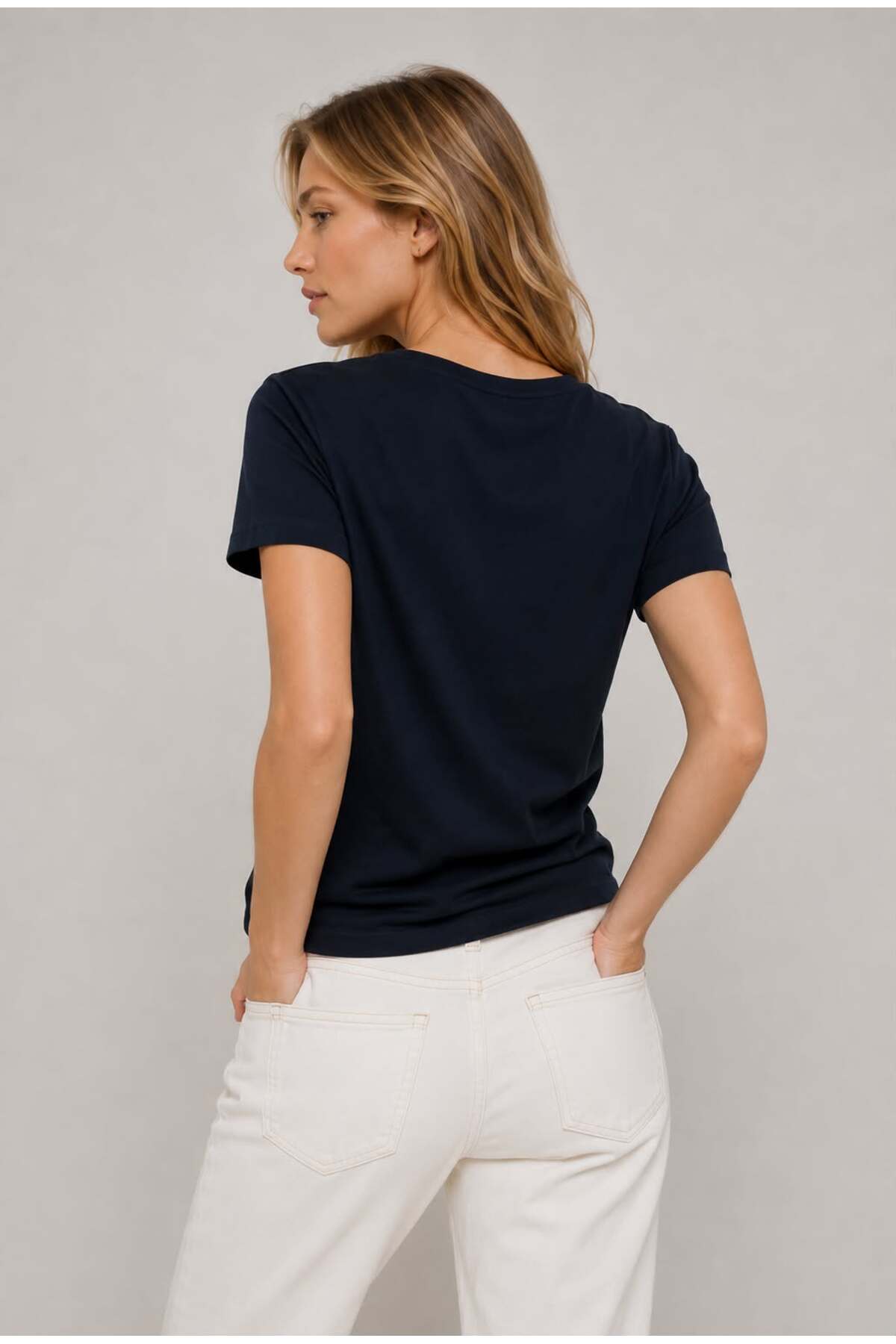 Tommy Hilfiger V Yaka Tişört görsel 4