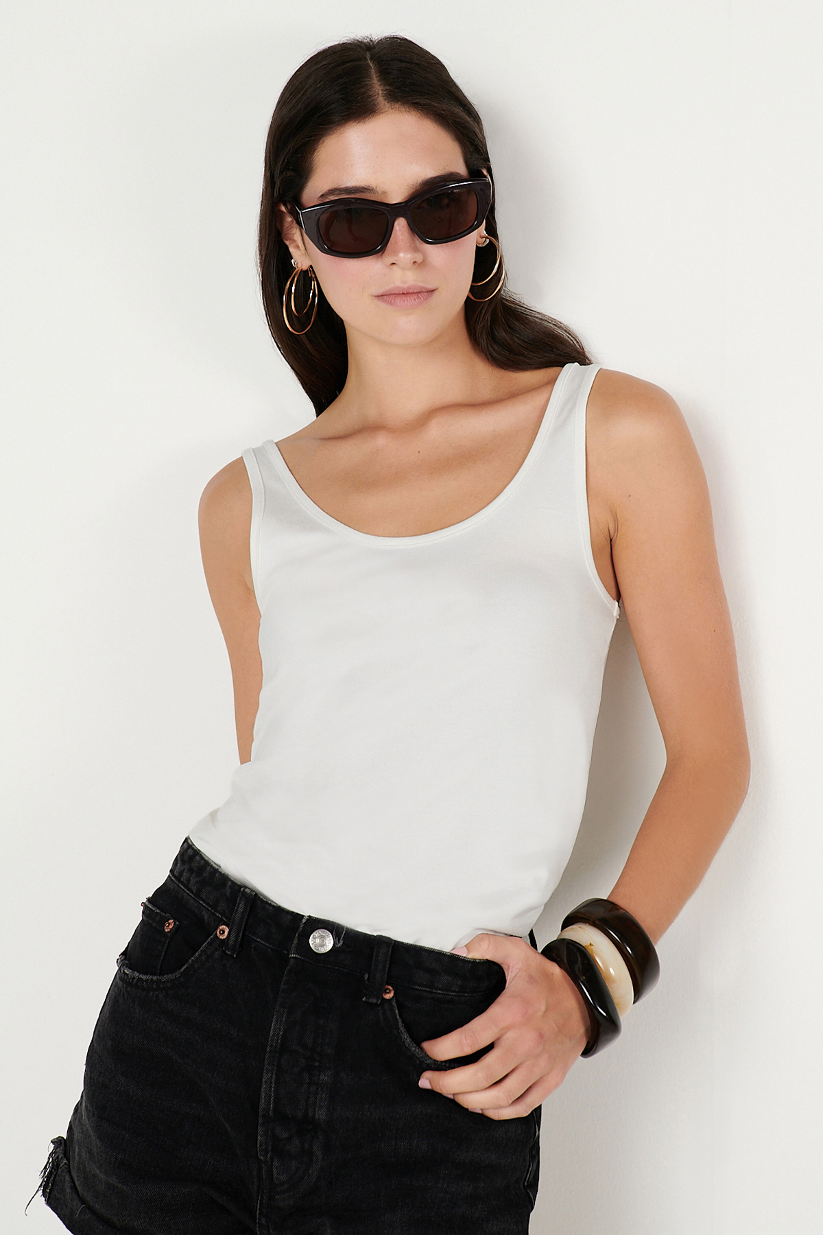 Women's White Flexible Knitted Basic Singlet Soft Texture Breathable Comfortable Slim Fit Cycling Pool Collar