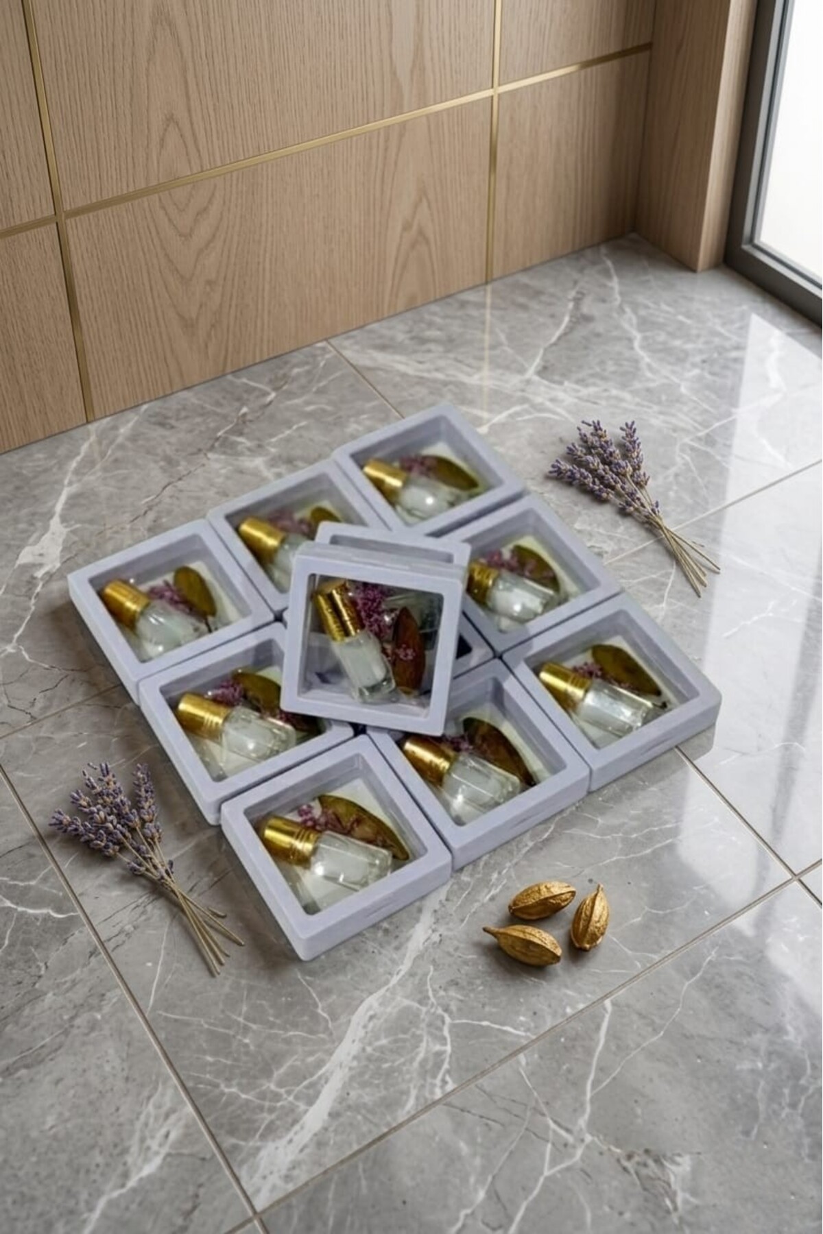 Eid distributions, 12 pieces of musk with a luxuri...
