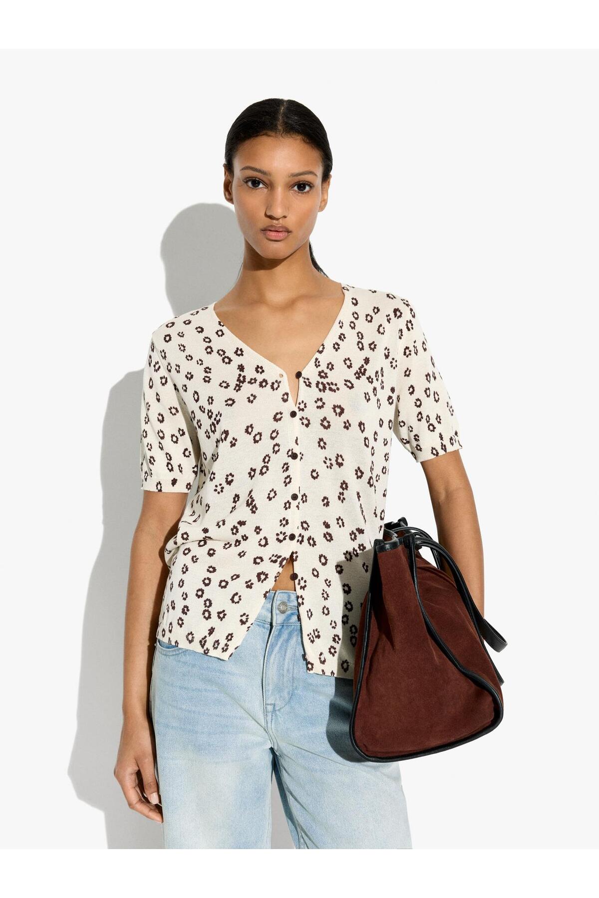 Women's Floral Patterned Knitted Cardigan