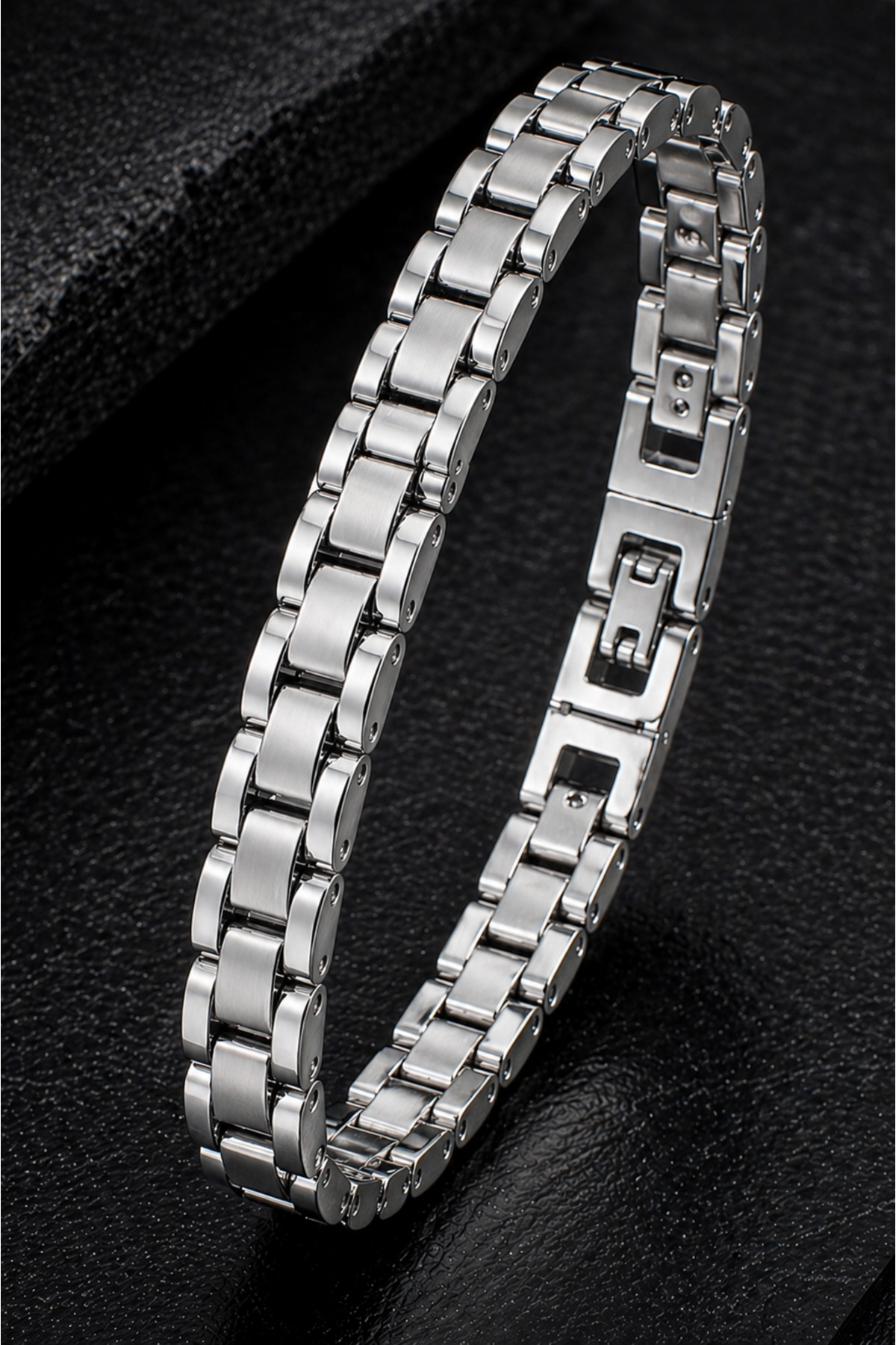 Men's Stainless Steel Bracelet Detailed Chain Model Modern Stylish Durable Design