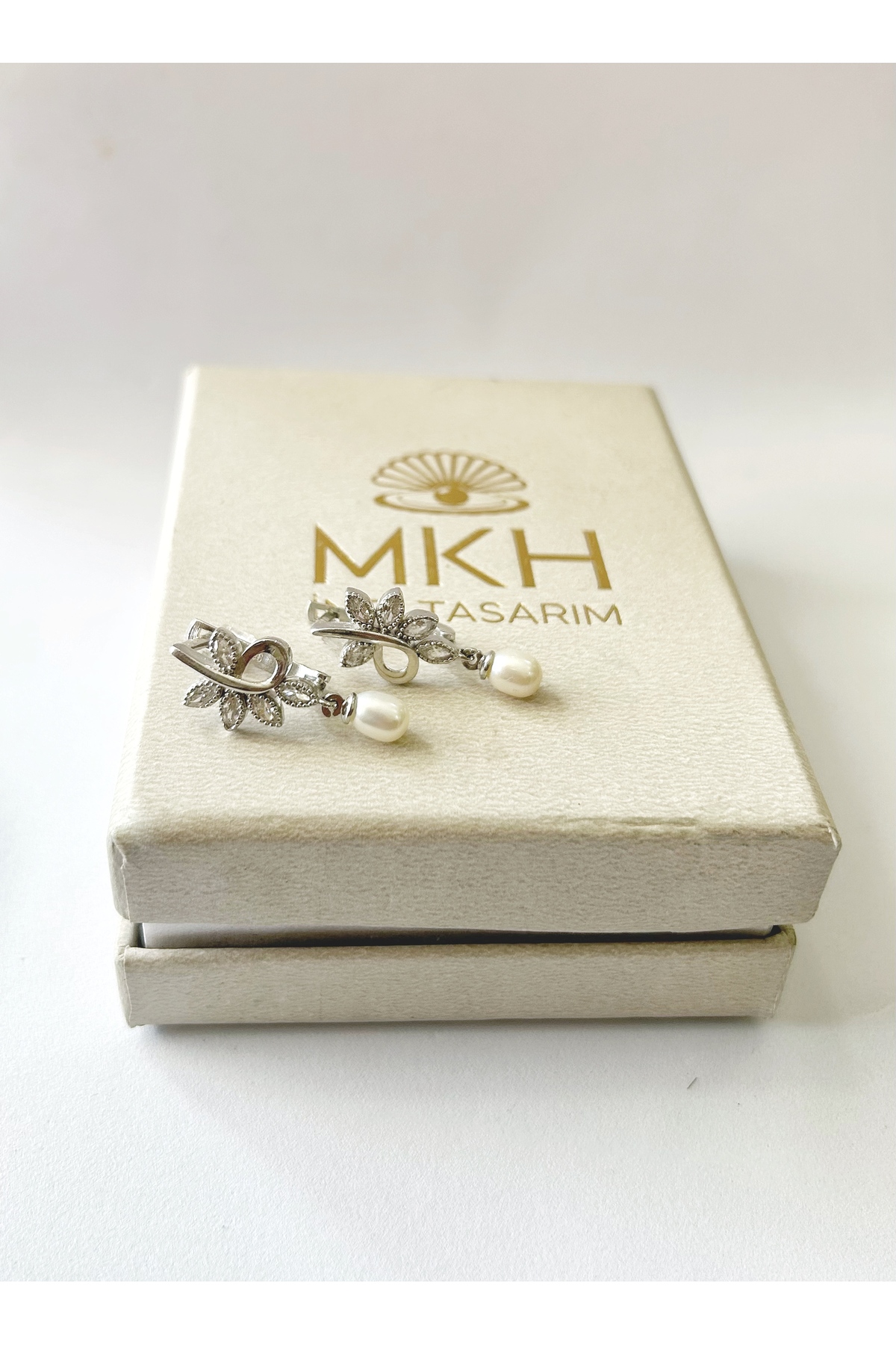 Yaprak Desenli Gümüş Küpe - 5