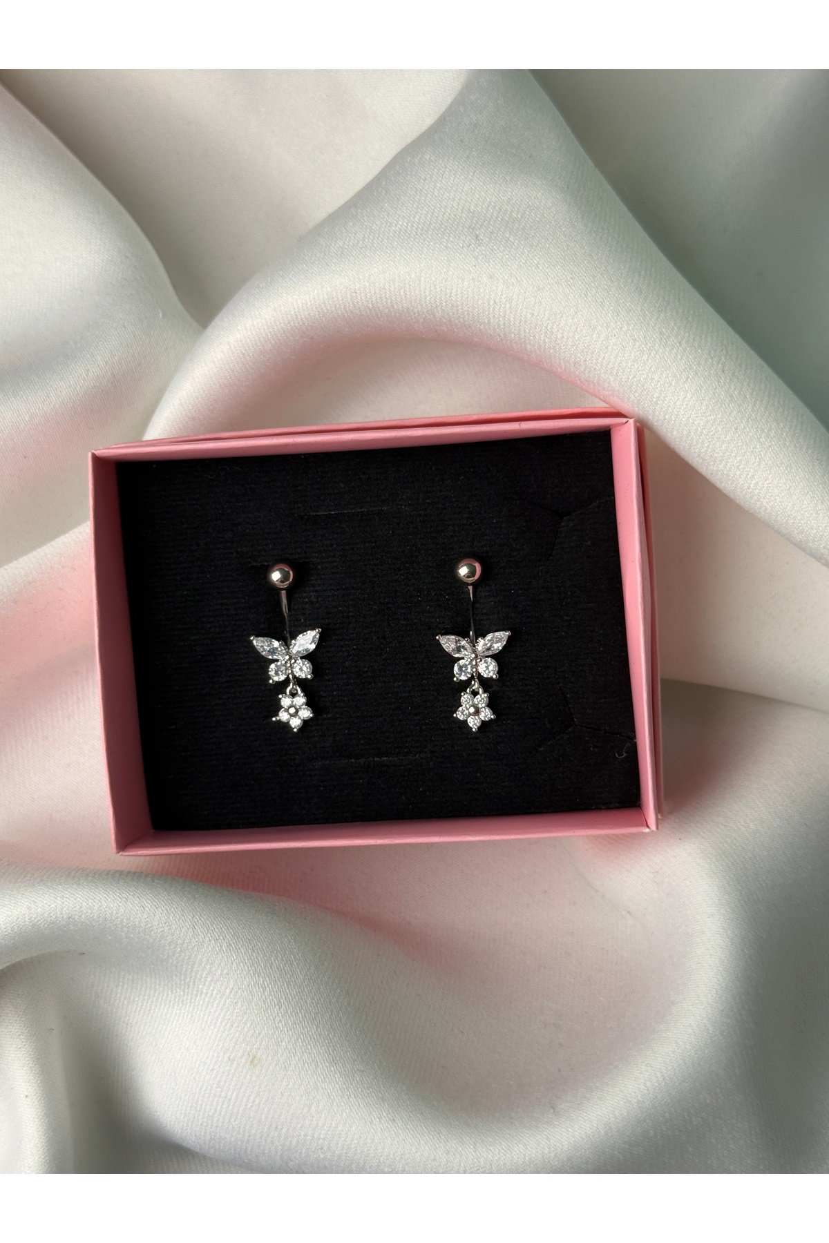 Kelebek Yıldız Piercing 3