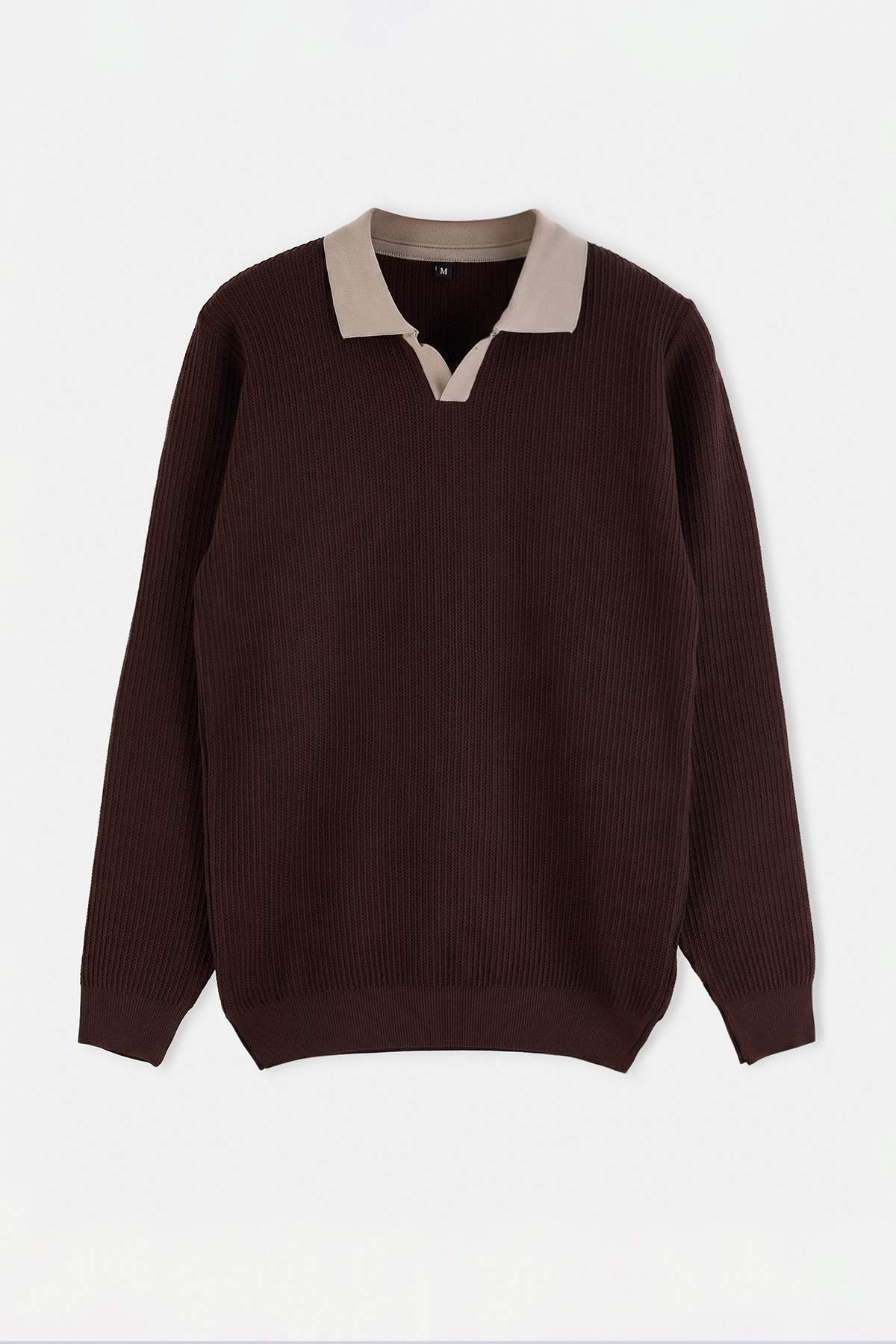 Trendyolmilla Man Kahverengi Oversize/Geniş Kesim Dokulu Kontrast Yaka Detaylı Polo Yaka Kazak TMNAW27KZ00016