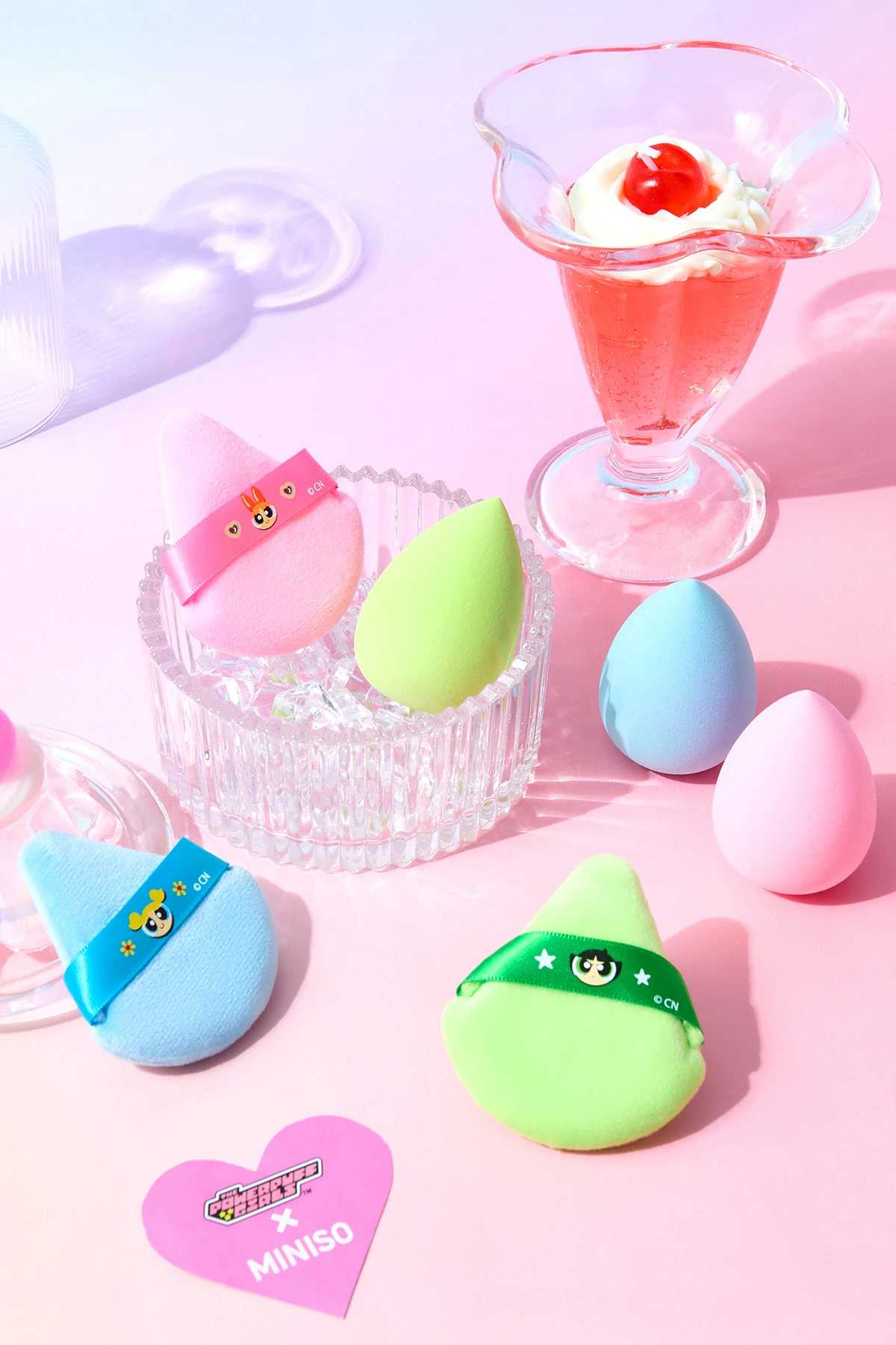 Powerpuff Girls Lisanslı Bubbles Makyaj Süngeri ve Puf Seti Damla Formlu 7 Cm — 2020023112106 — تصویر 3 از 7
